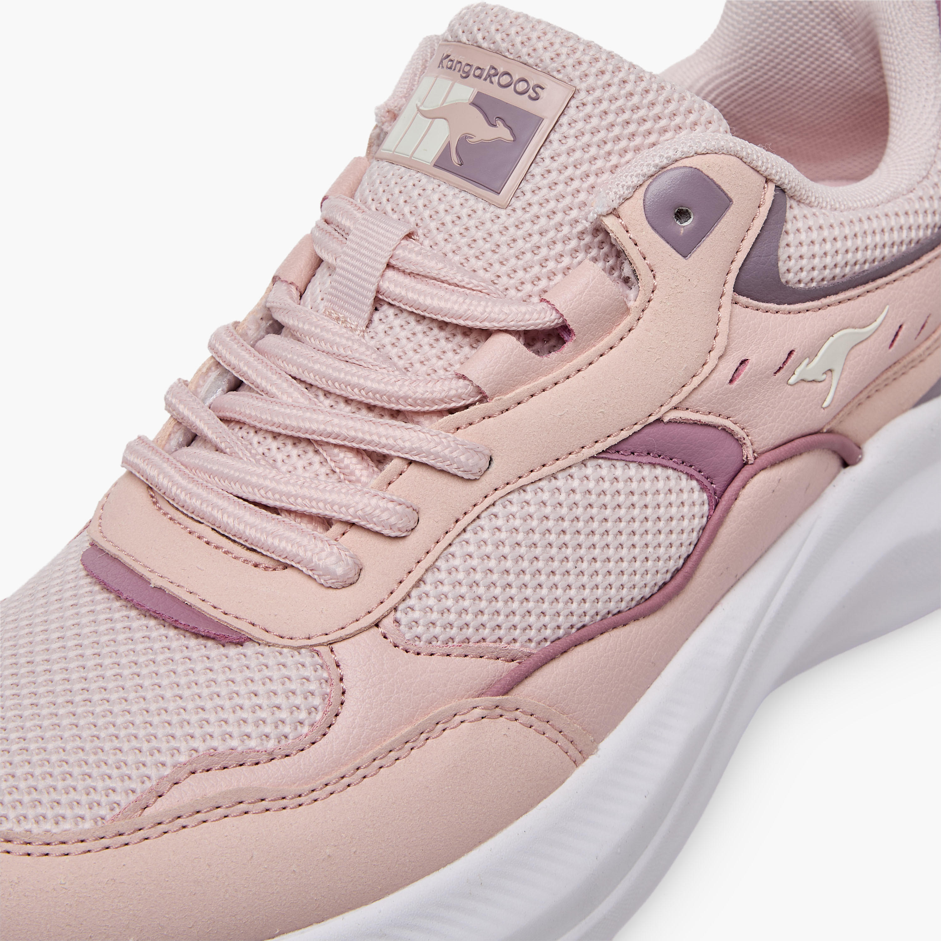 حذاء رياضي برباط إغلاق للنساء من كانجاروز-women-shoes-sports-image-7
