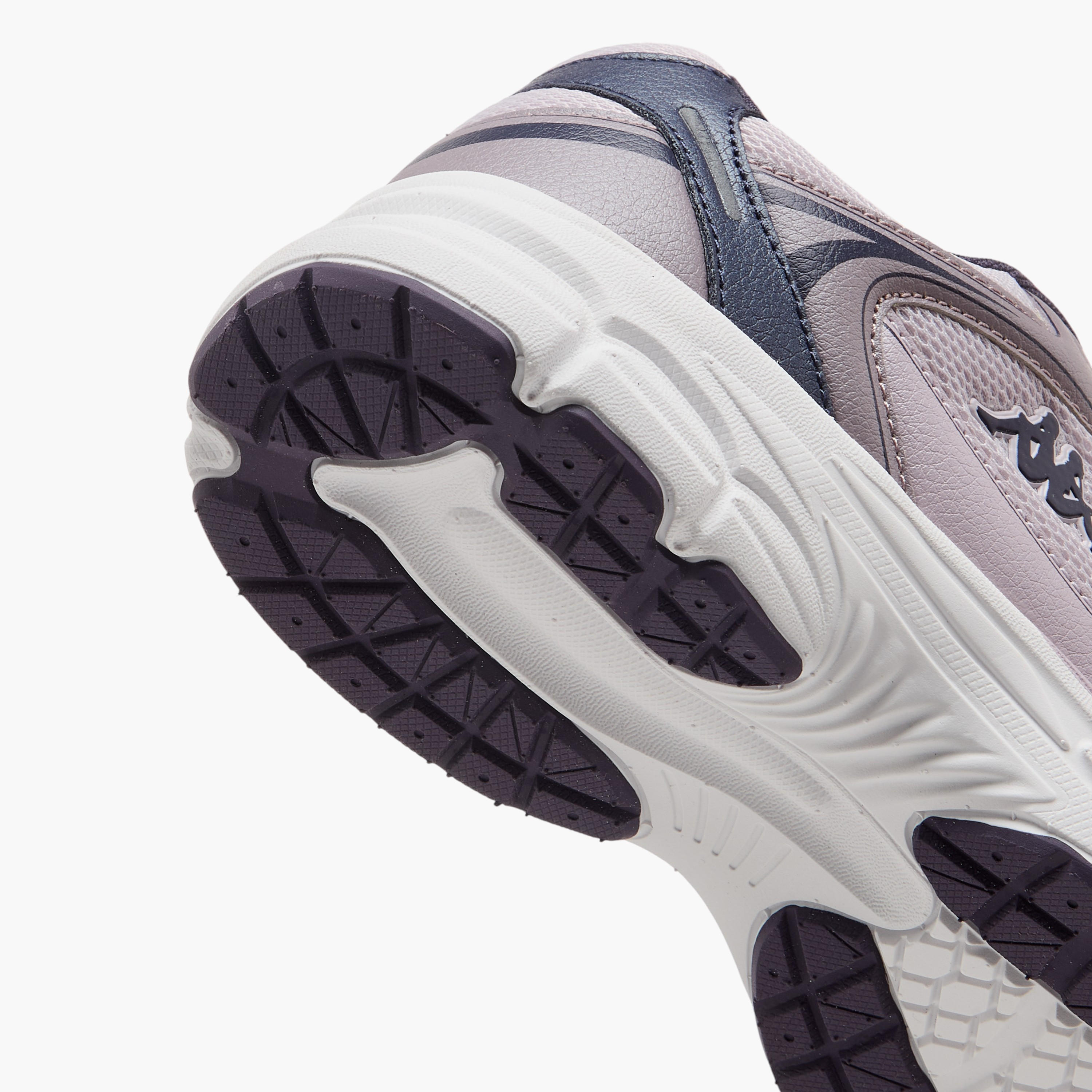 حذاء رياضي برباط إغلاق للنساء من كابا-women-shoes-sports-image-5