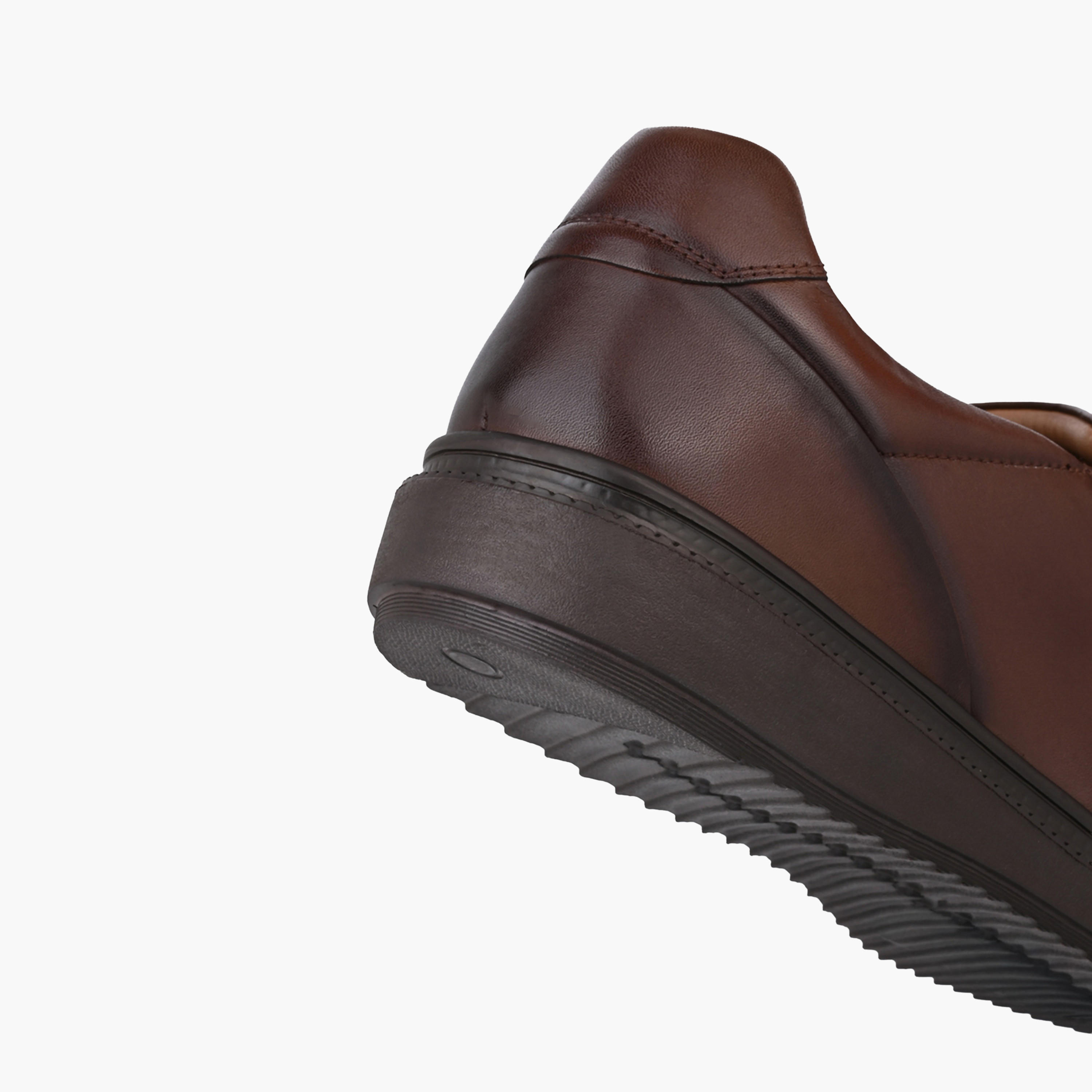 حذاء جلد سهل الارتداء للرجال من أل بي أل من شو إكسبريس-men-shoes-formalshoes-image-5