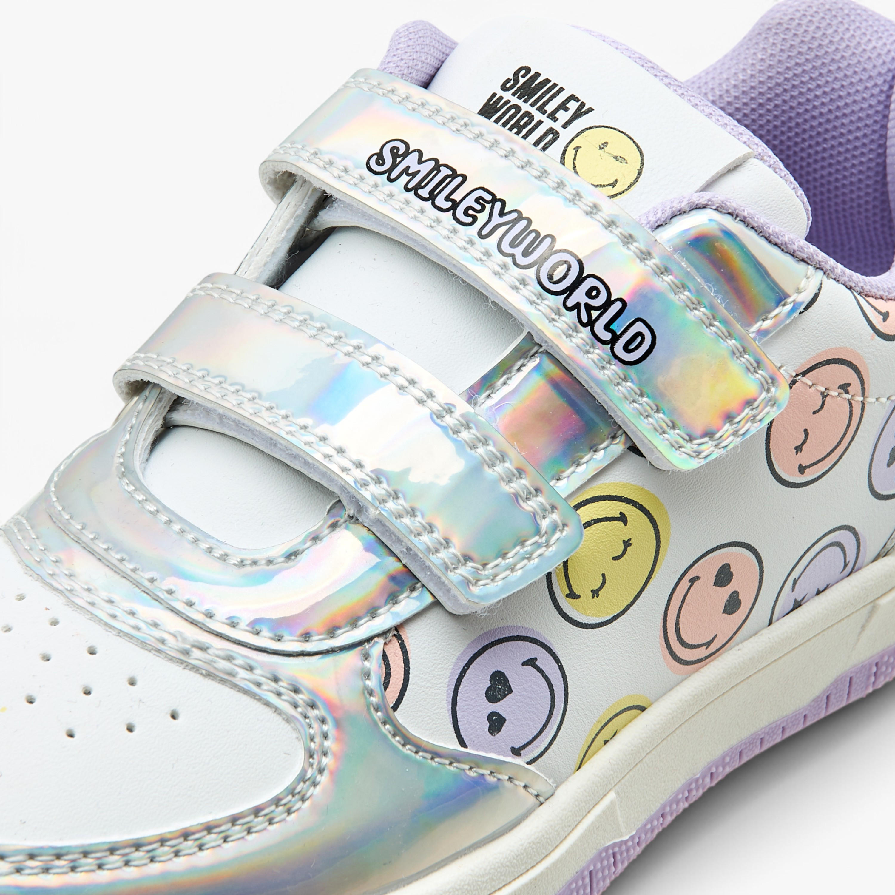 حذاء سنيكرز بشريط إغلاق لاصق وطبعات الشعار من سمايلي وورلد-girls-shoes-sneakers-image-4