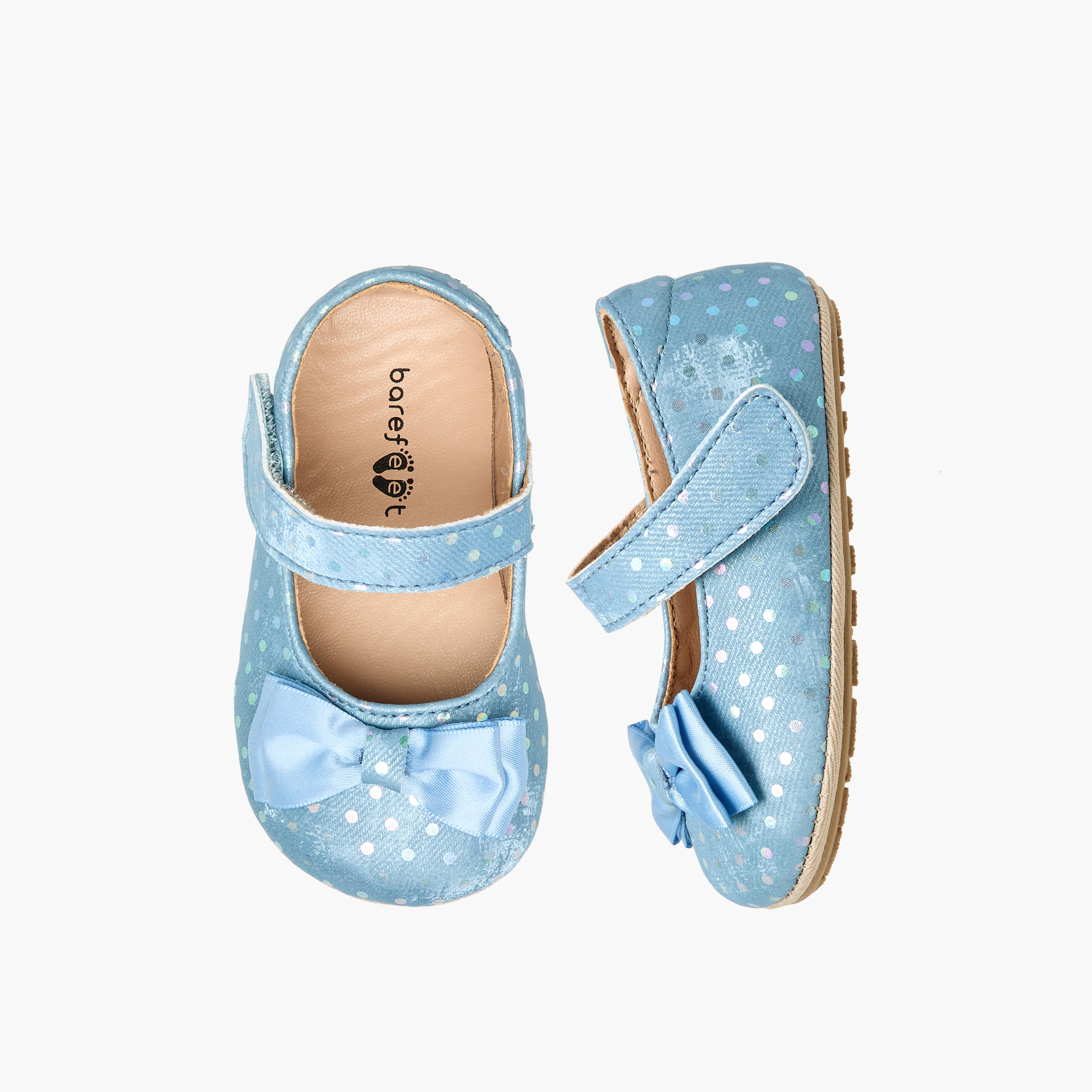 حذاء خفيف بشريط إغلاق لاصق من بيرفيت-baby-girls-shoes-booties-image-1