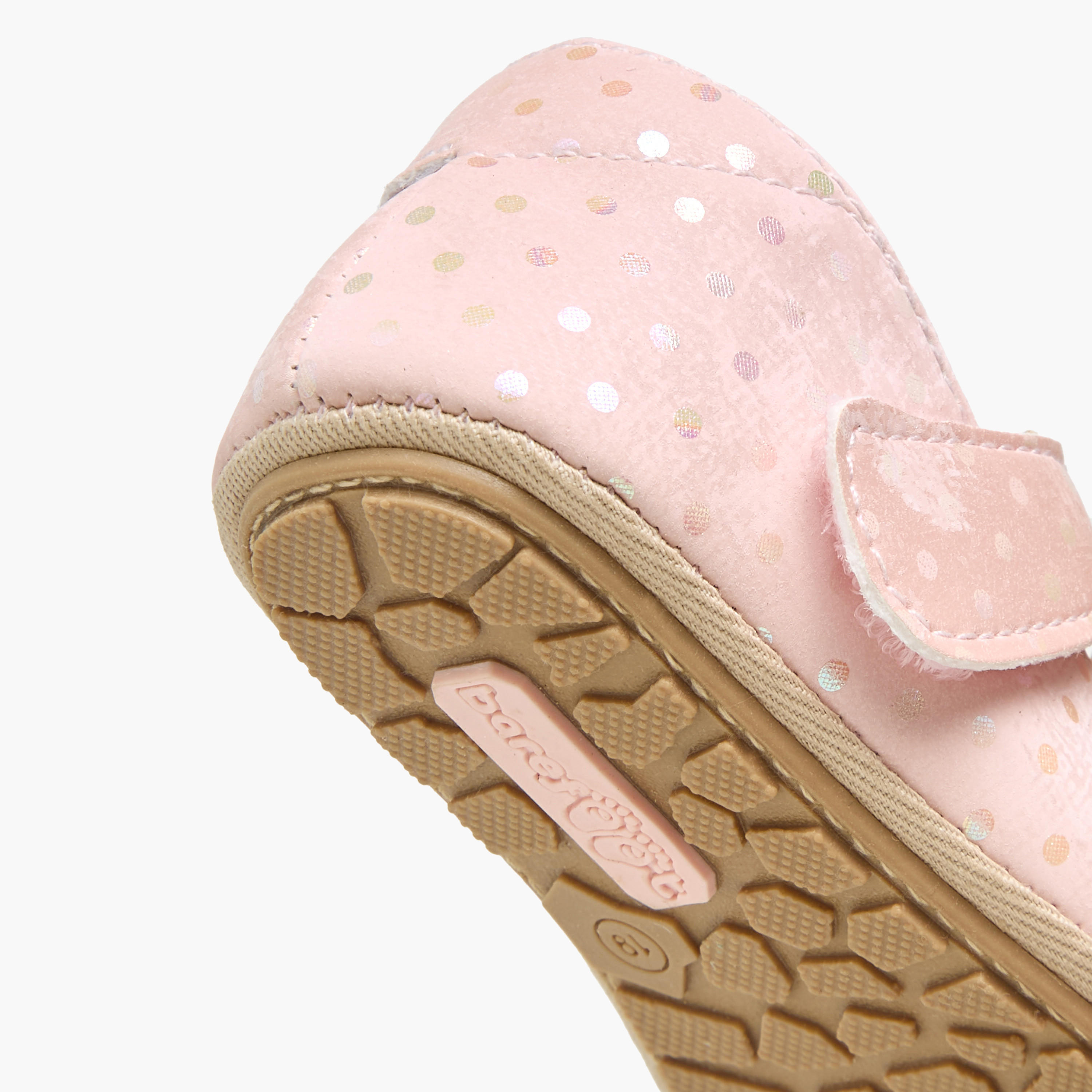 حذاء خفيف بشريط إغلاق لاصق من بيرفيت-baby-girls-shoes-booties-image-5