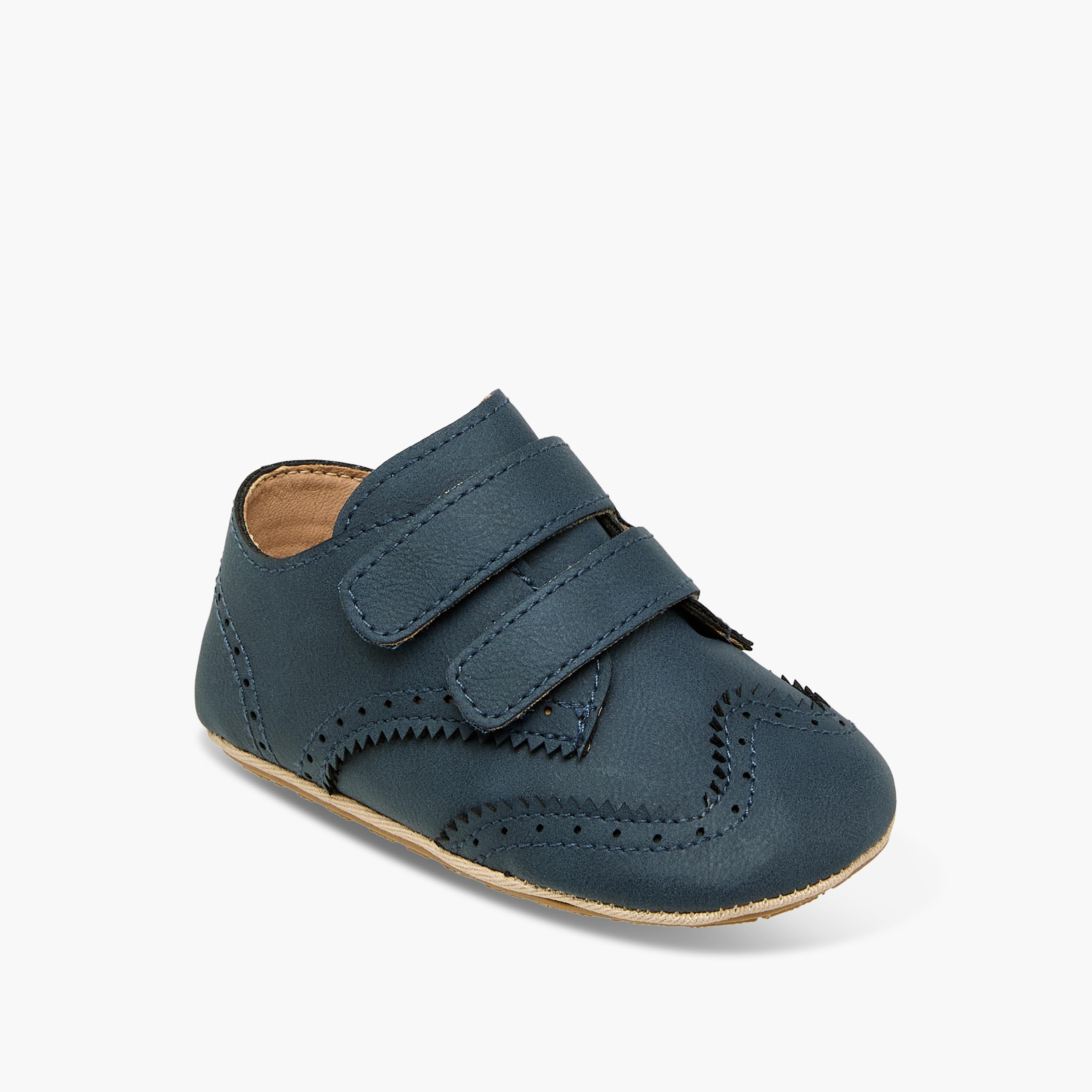 بوت بشريط إغلاق لاصق من بيرفيت-baby-boys-shoes-booties-image-2
