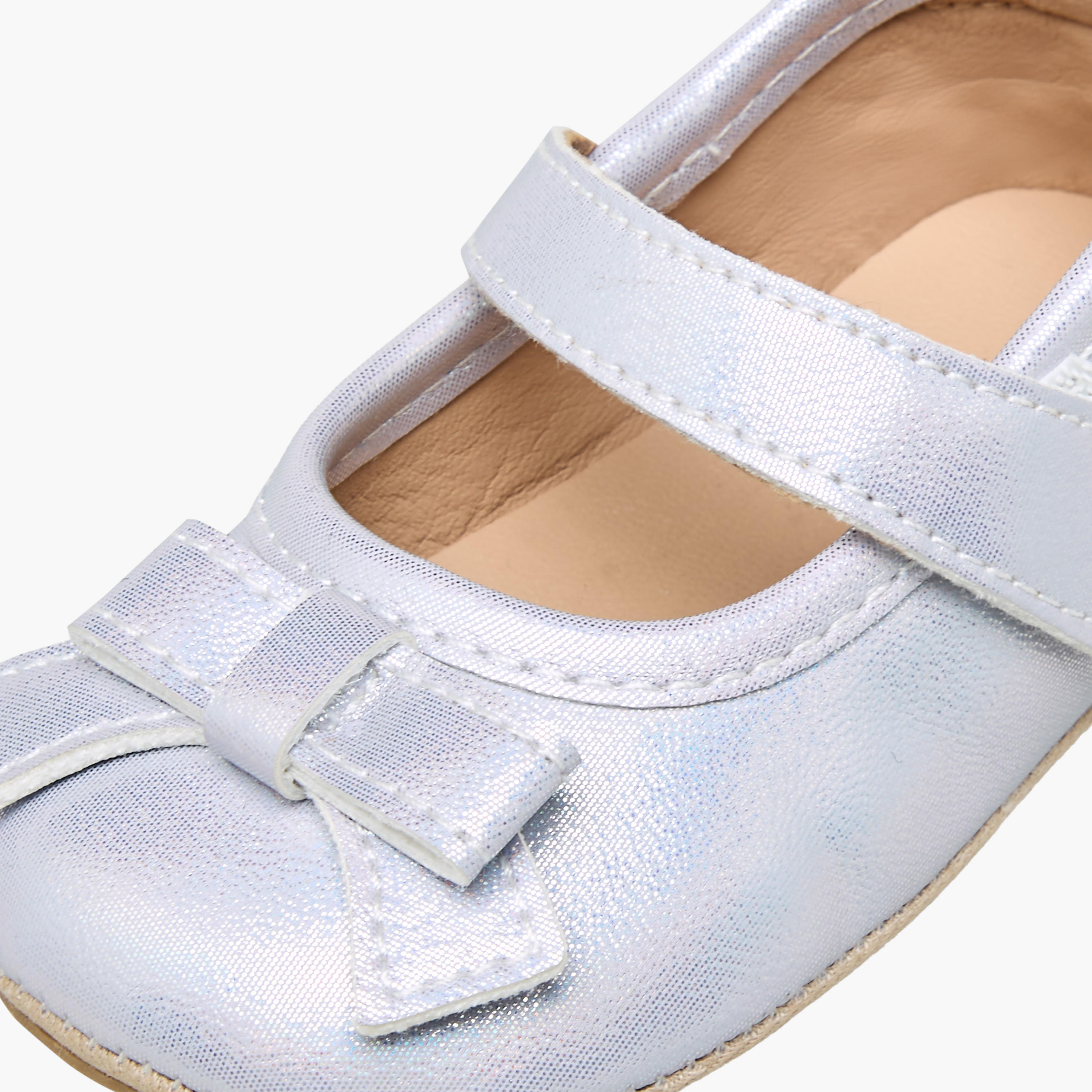 بوت بشريط إغلاق لاصق من بيرفيت-baby-girls-shoes-booties-image-4