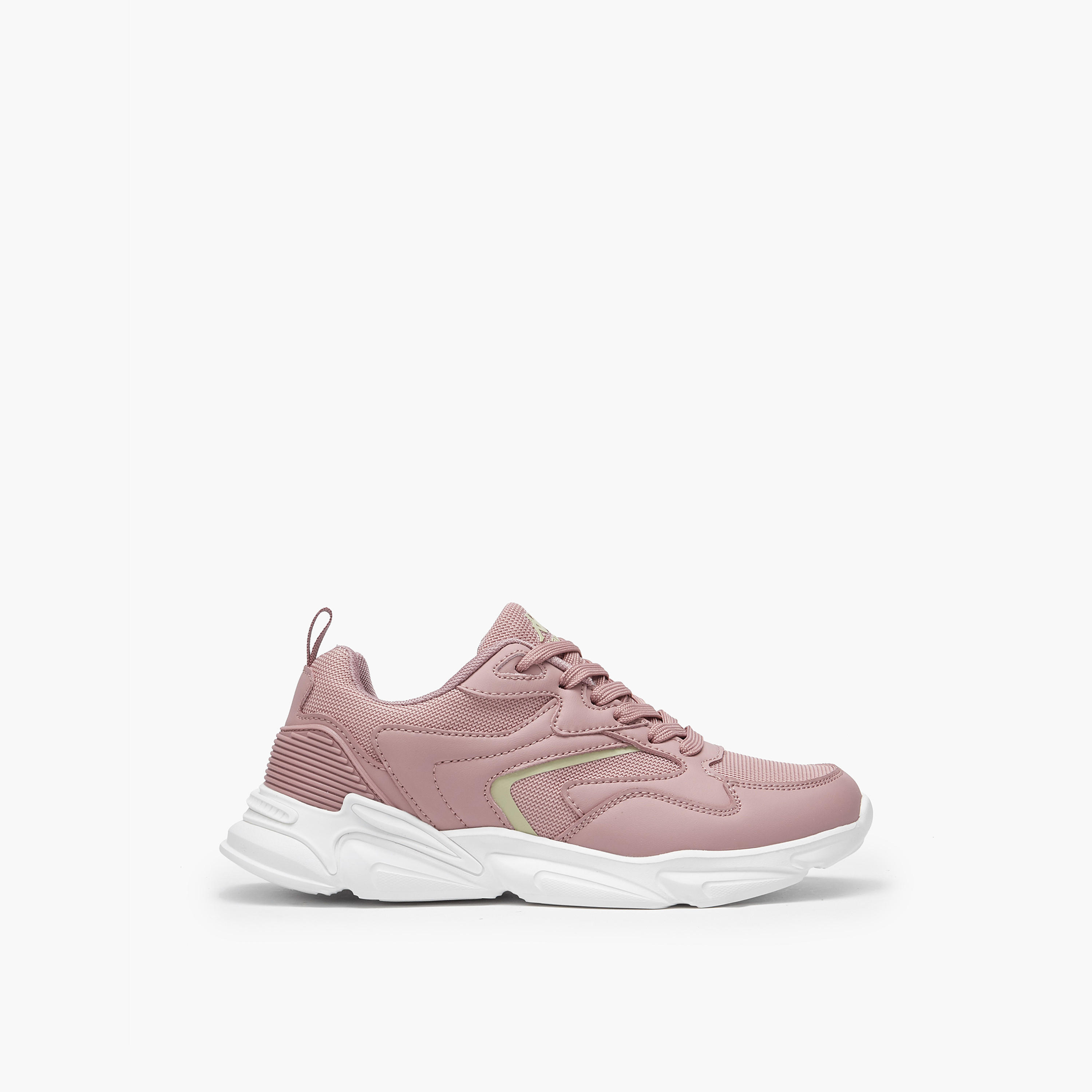 حذاء رياضي بألواح ورباط إغلاق للنساء من كابا-sports-women-shoes-image-2