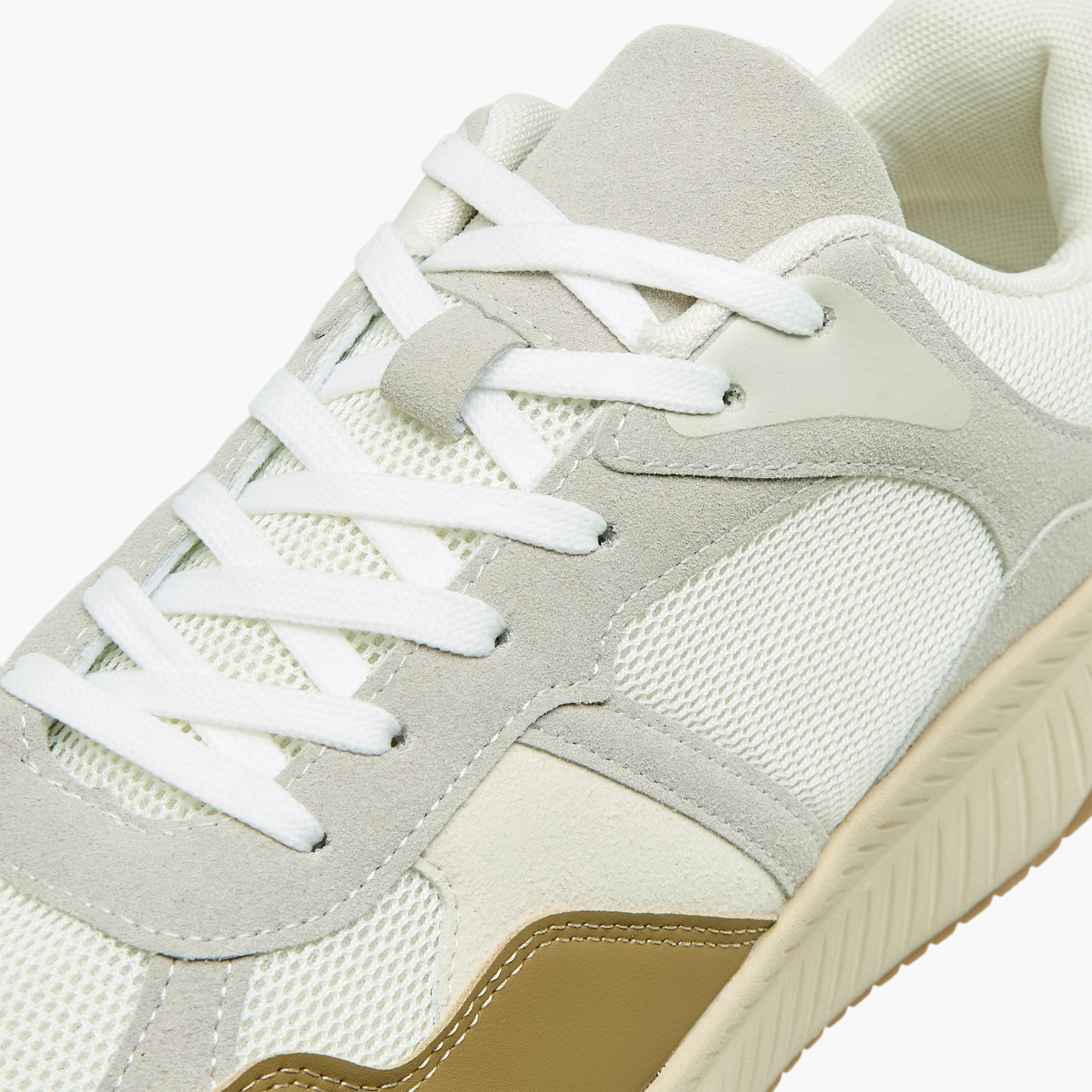 حذاء سنيكرز بطول الكاحل ورباط إغلاق للرجال من إل بي إل من شو إكسبريس-men-shoes-sneakers-image-4