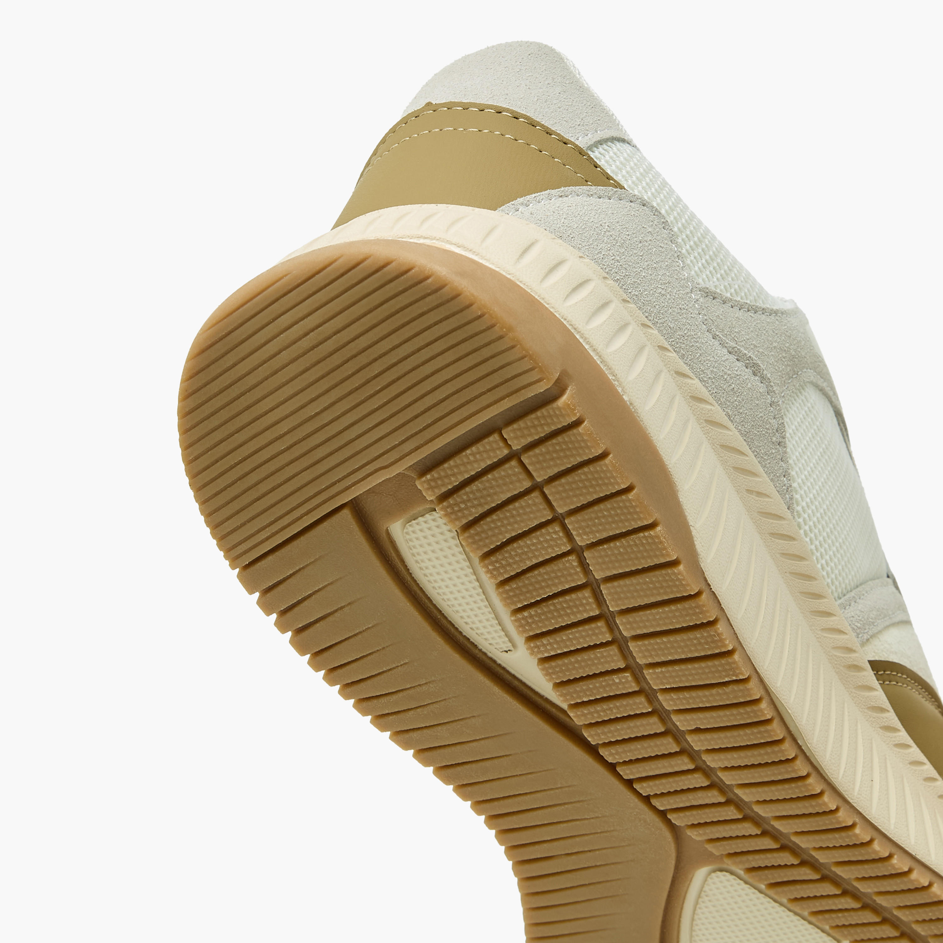 حذاء سنيكرز بطول الكاحل ورباط إغلاق للرجال من إل بي إل من شو إكسبريس-men-shoes-sneakers-image-5
