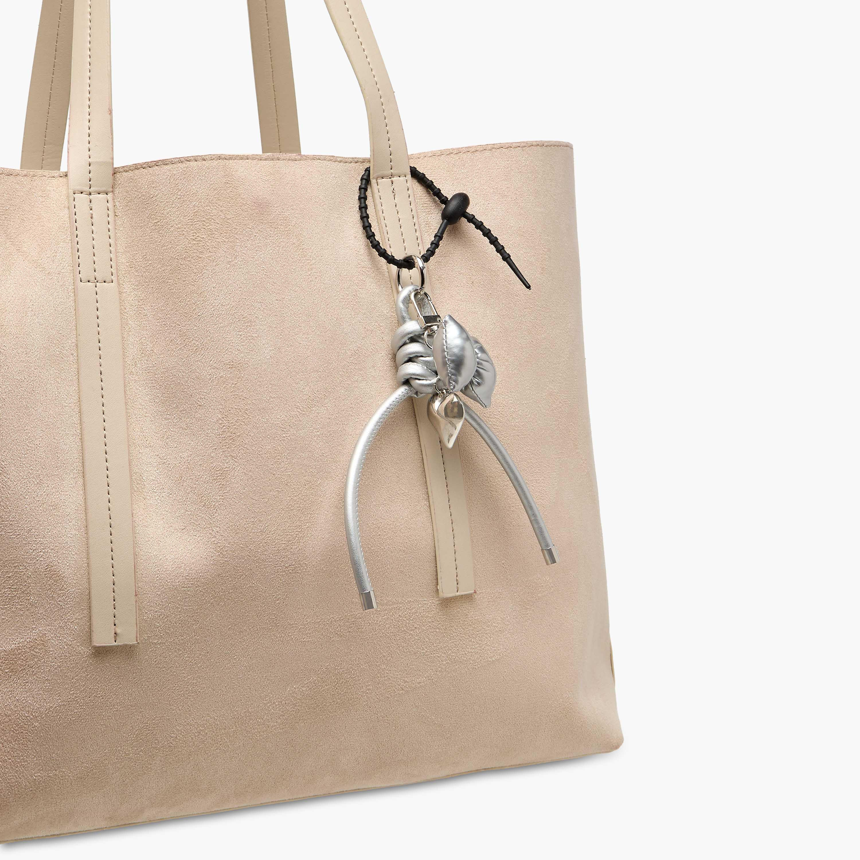 زينة شنطة فيونكة وقلب من فلورا بيلا-women-clothingaccessories-novelties-image-2
