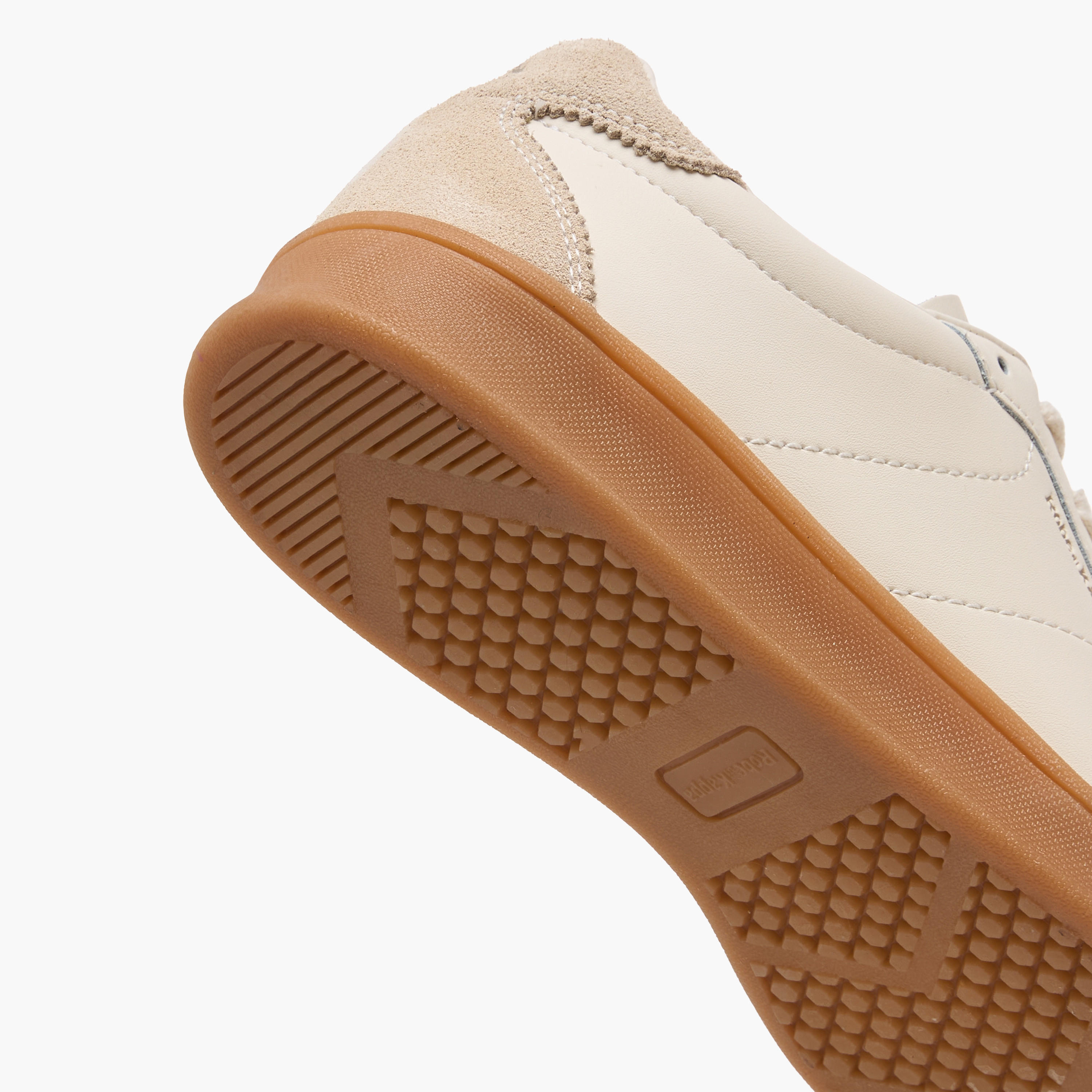 حذاء سنيكرز جلد بطول الكاحل ورباط إغلاق للرجال من كابا-men-shoes-sneakers-image-5