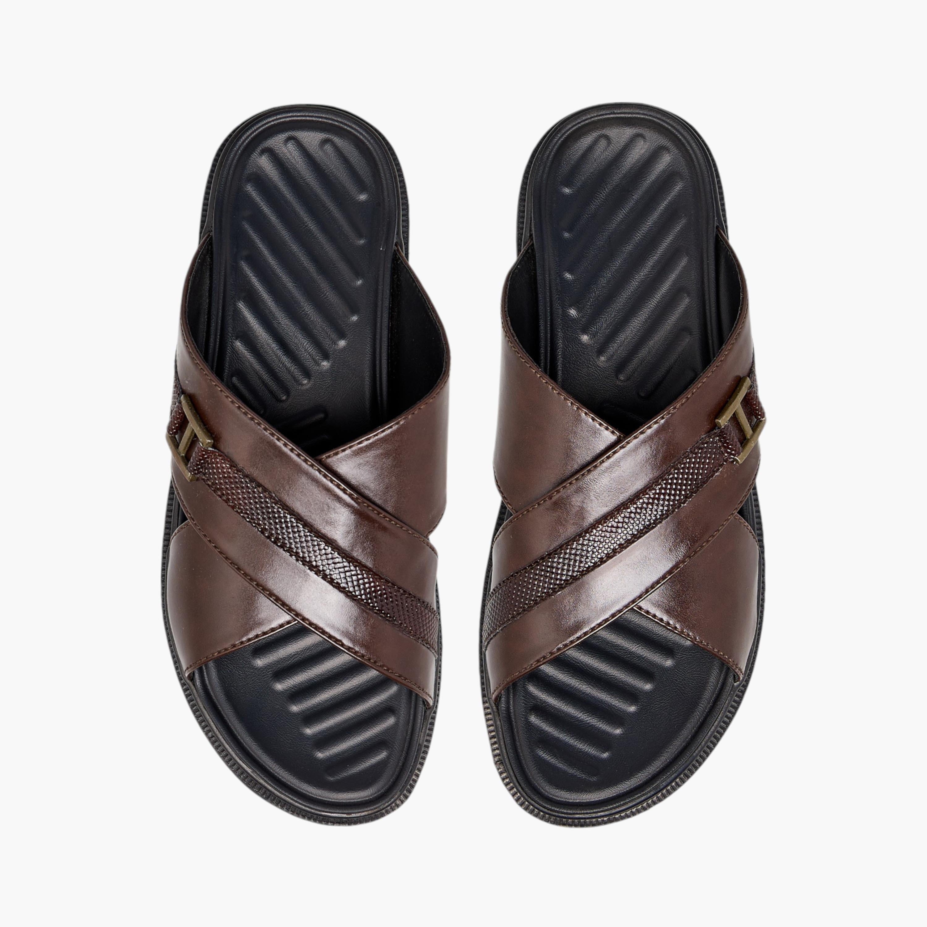 صندل مريح سهل الارتداء بحزام متقاطع من أل بي أل من شو إكسبريس-men-shoes-sandals-image-1