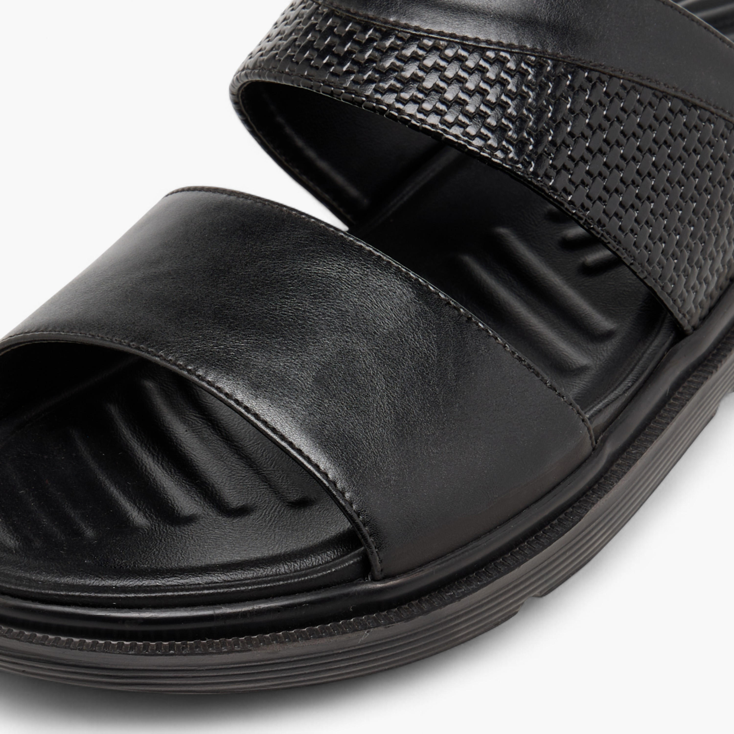 صندل مريح سهل الارتداء وبارز الملمس من أل بي أل من شو إكسبريس-men-shoes-sandals-image-4