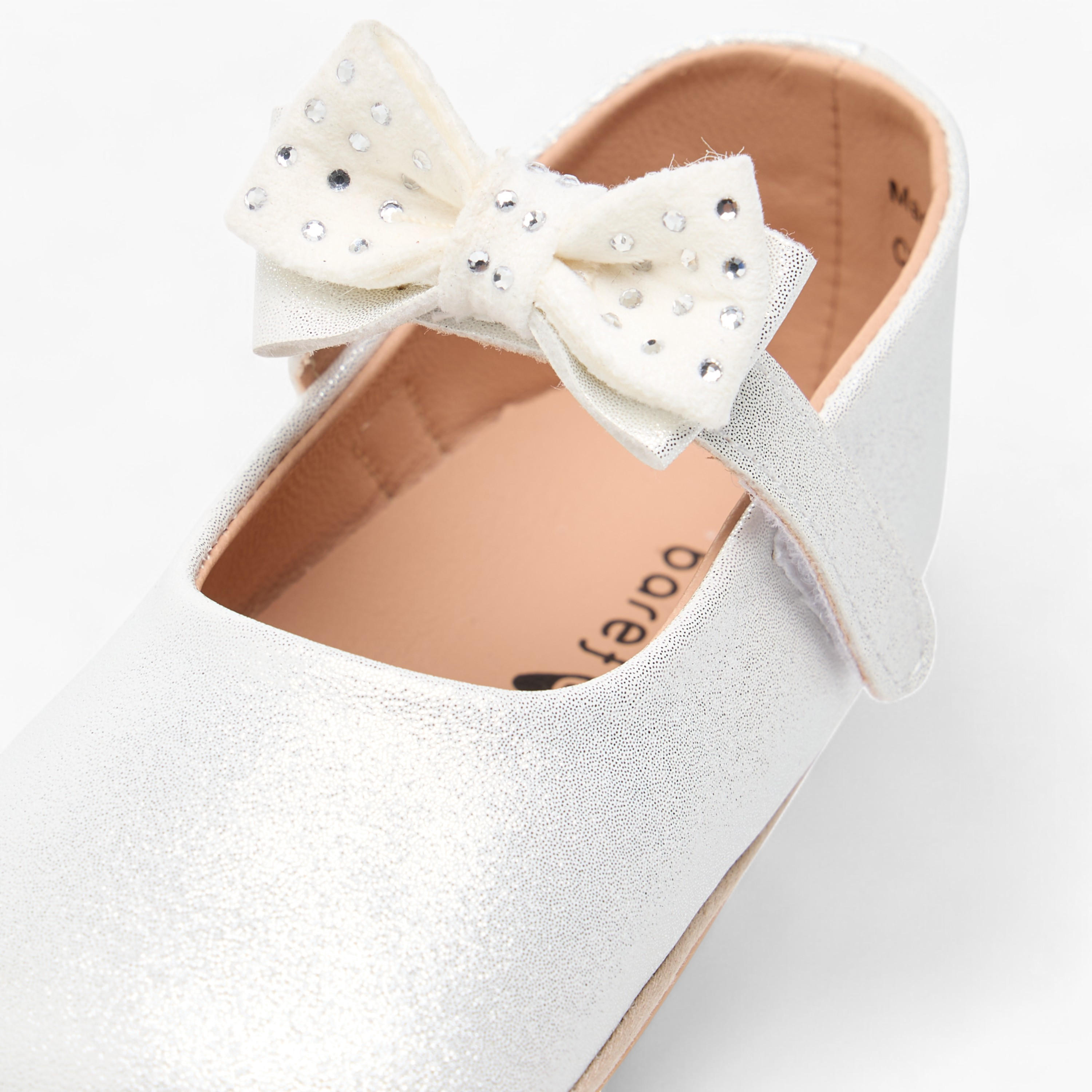 حذاء بتزيينات زهرية وشريط إغلاق لاصق من بيرفيت-baby-girls-shoes-closedshoes-image-4
