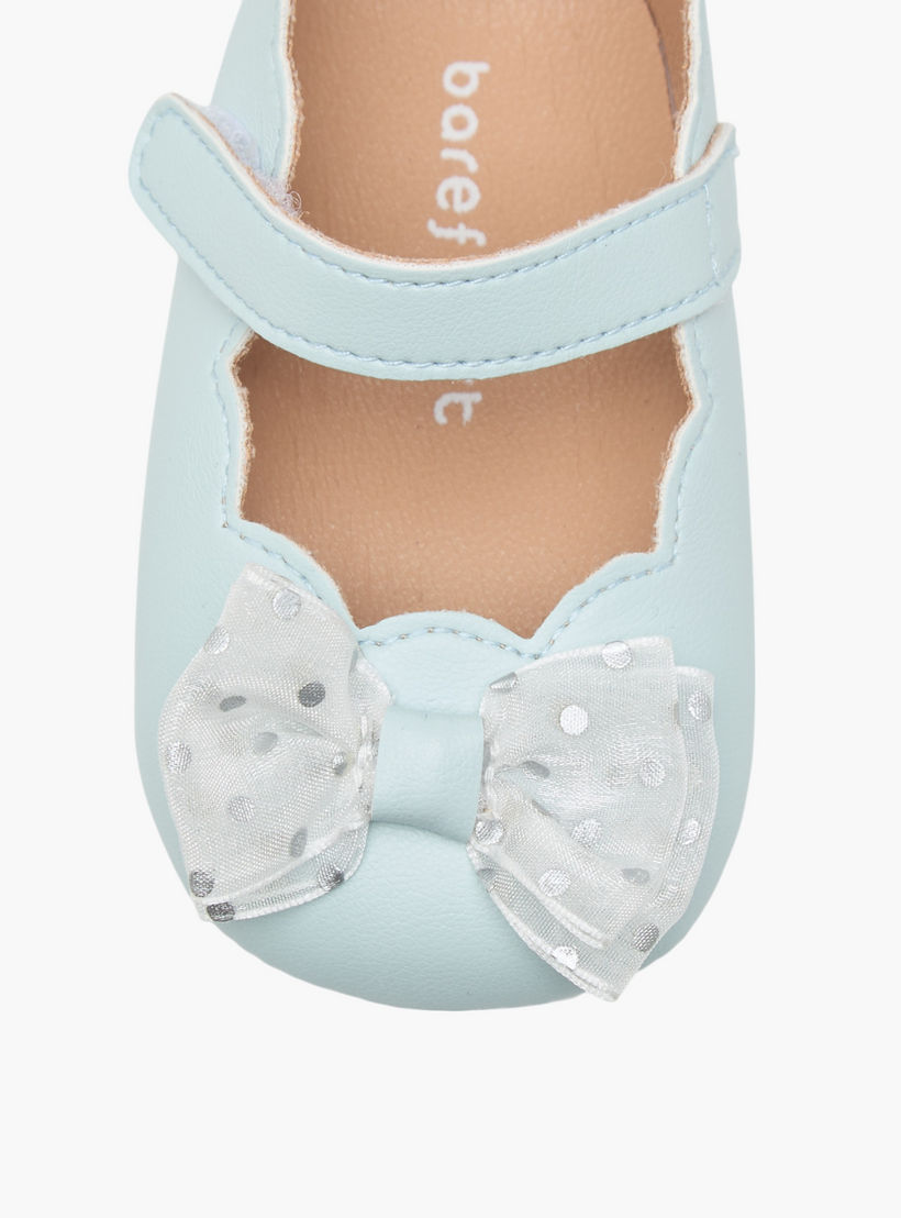 حذاء بفيونكة وشريط إغلاق لاصق من بيرفيت-baby-girls-shoes-closedshoes-image-4