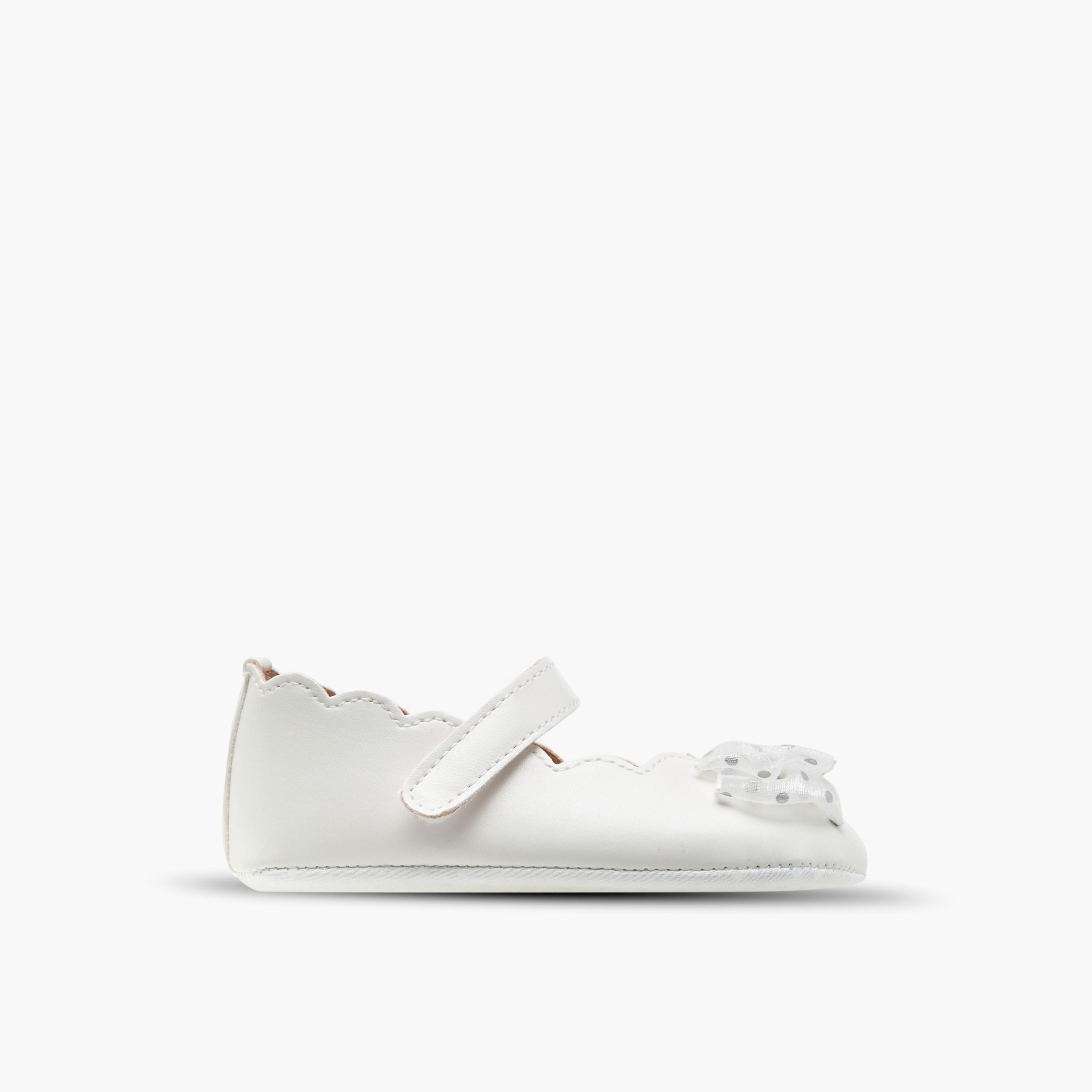 حذاء بفيونكة وشريط إغلاق لاصق من بيرفيت-baby-girls-shoes-closedshoes-image-3