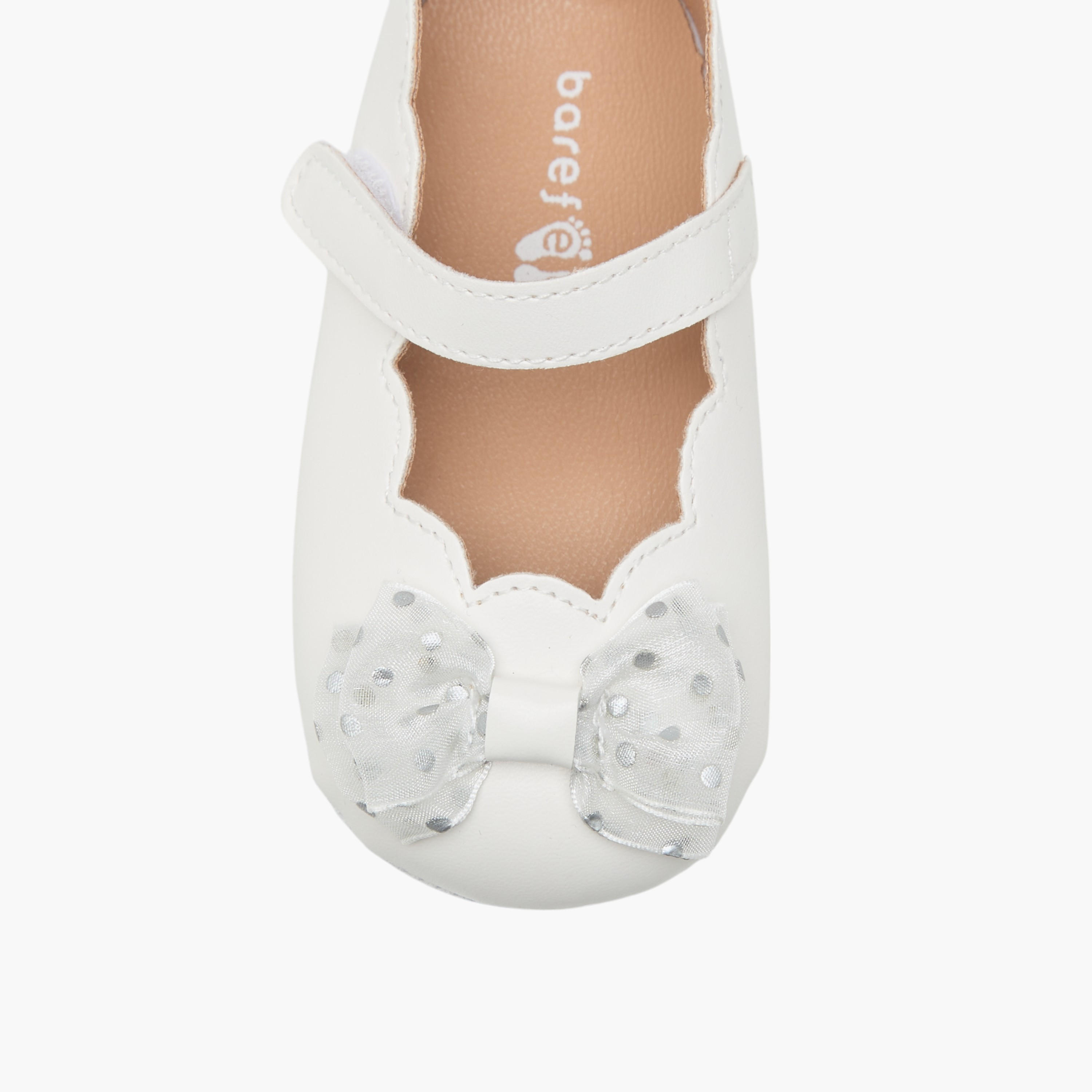 حذاء بفيونكة وشريط إغلاق لاصق من بيرفيت-baby-girls-shoes-closedshoes-image-4