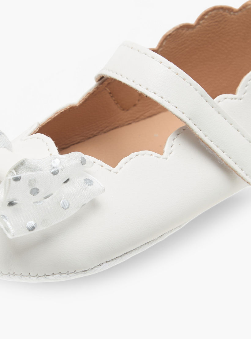حذاء بفيونكة وشريط إغلاق لاصق من بيرفيت-baby-girls-shoes-closedshoes-image-5