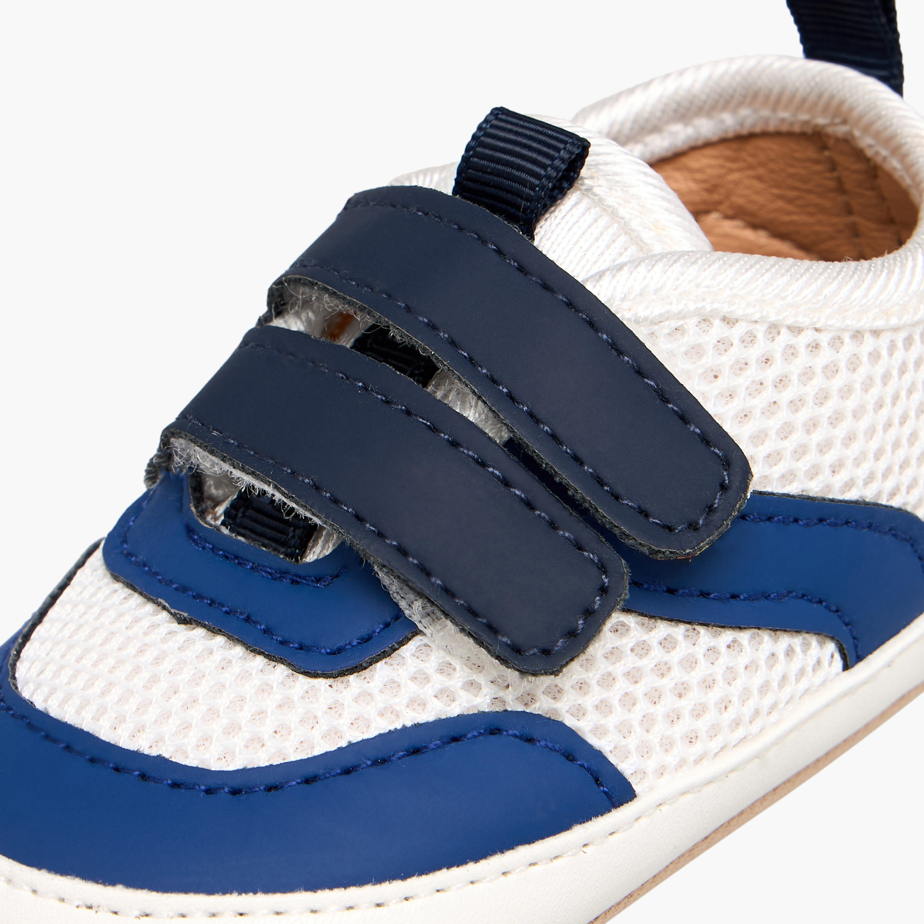 بوت بتفاصيل ألواح وشريط إغلاق لاصق من بيرفيت-baby-boys-shoes-booties-image-4