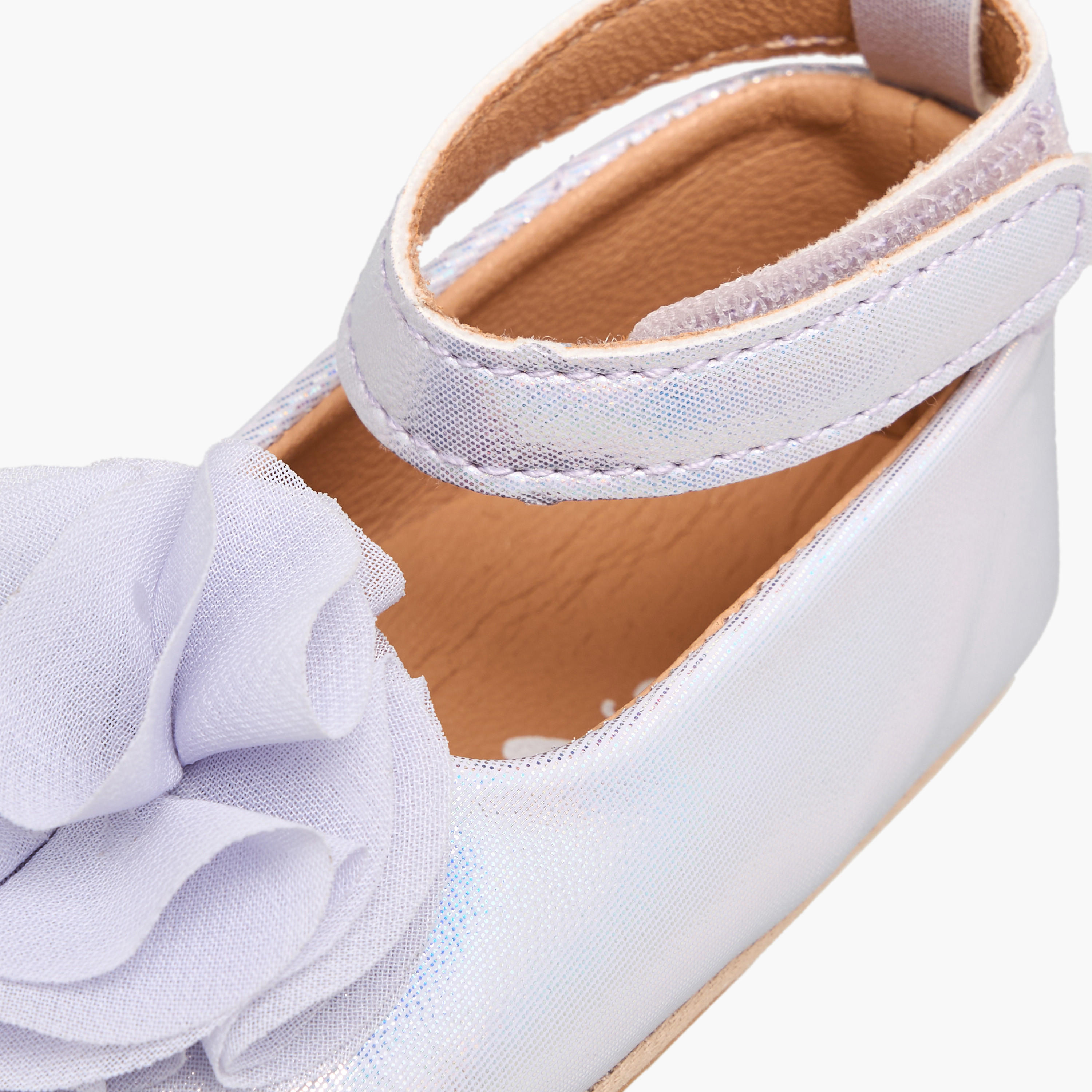 حذاء باليرينا بزينة زهرية من بيرفيت-baby-girls-shoes-booties-image-6