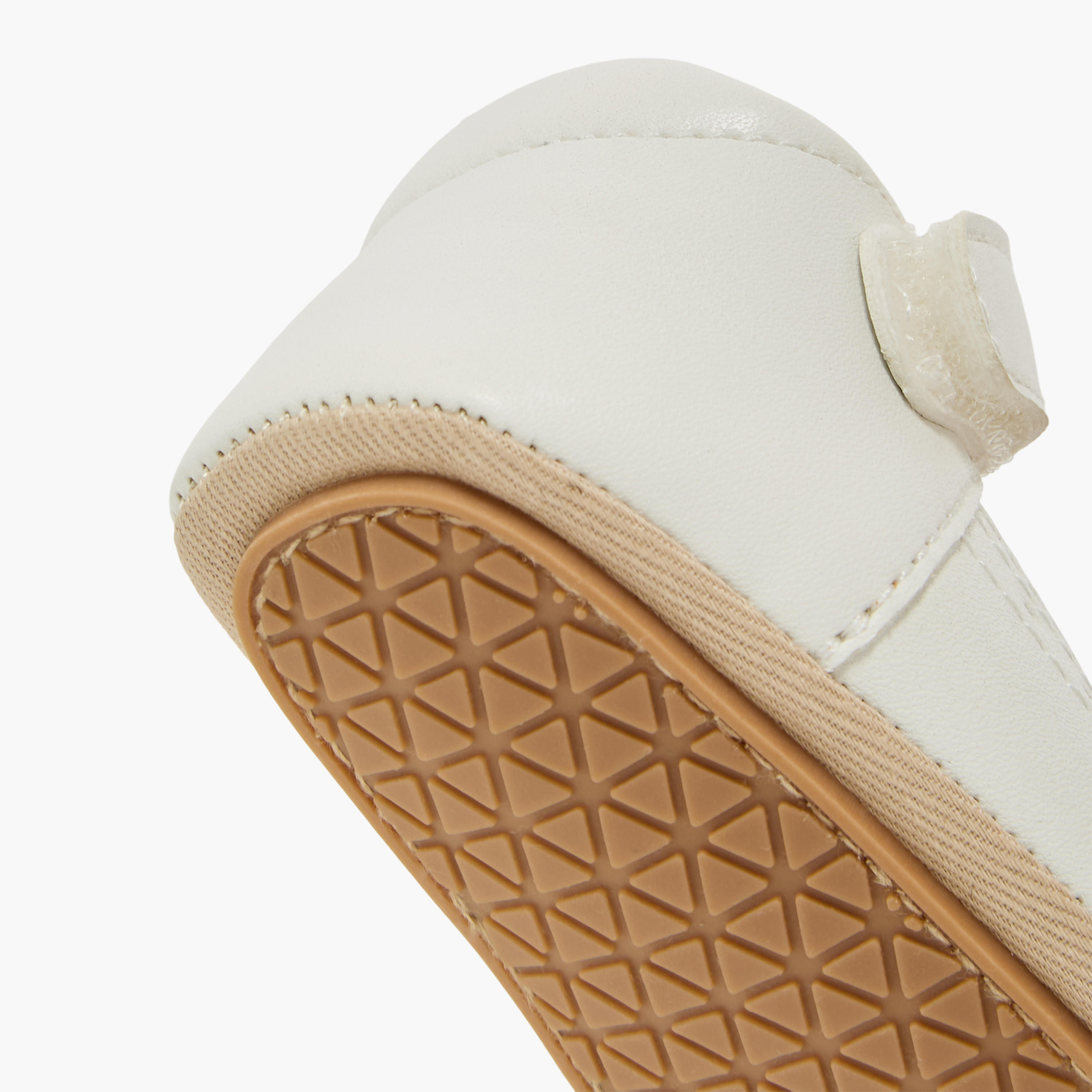 حذاء خفيف بشريط إغلاق لاصق من بيرفيت-baby-girls-shoes-booties-image-8