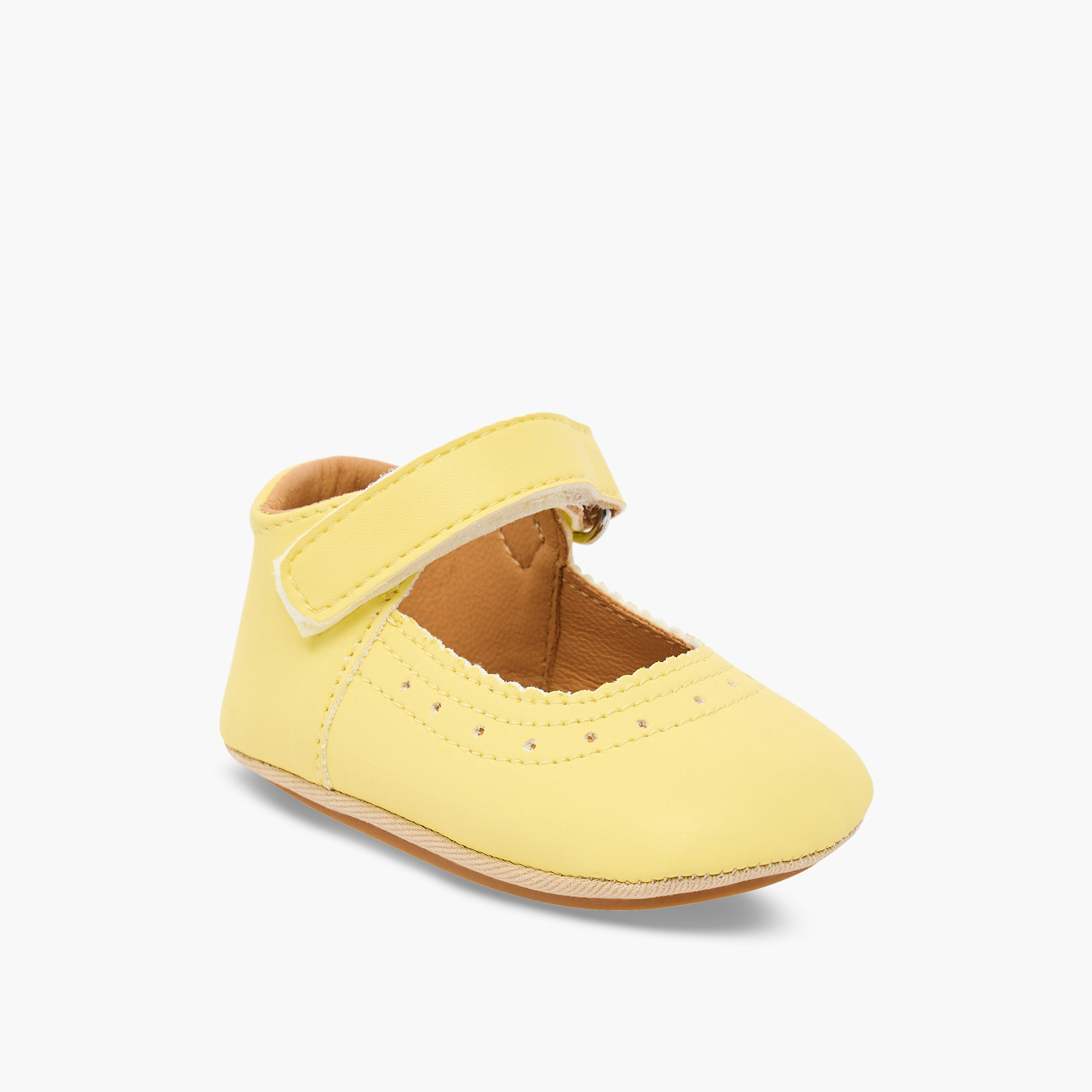 حذاء خفيف بشريط إغلاق لاصق من بيرفيت-baby-girls-shoes-booties-image-2