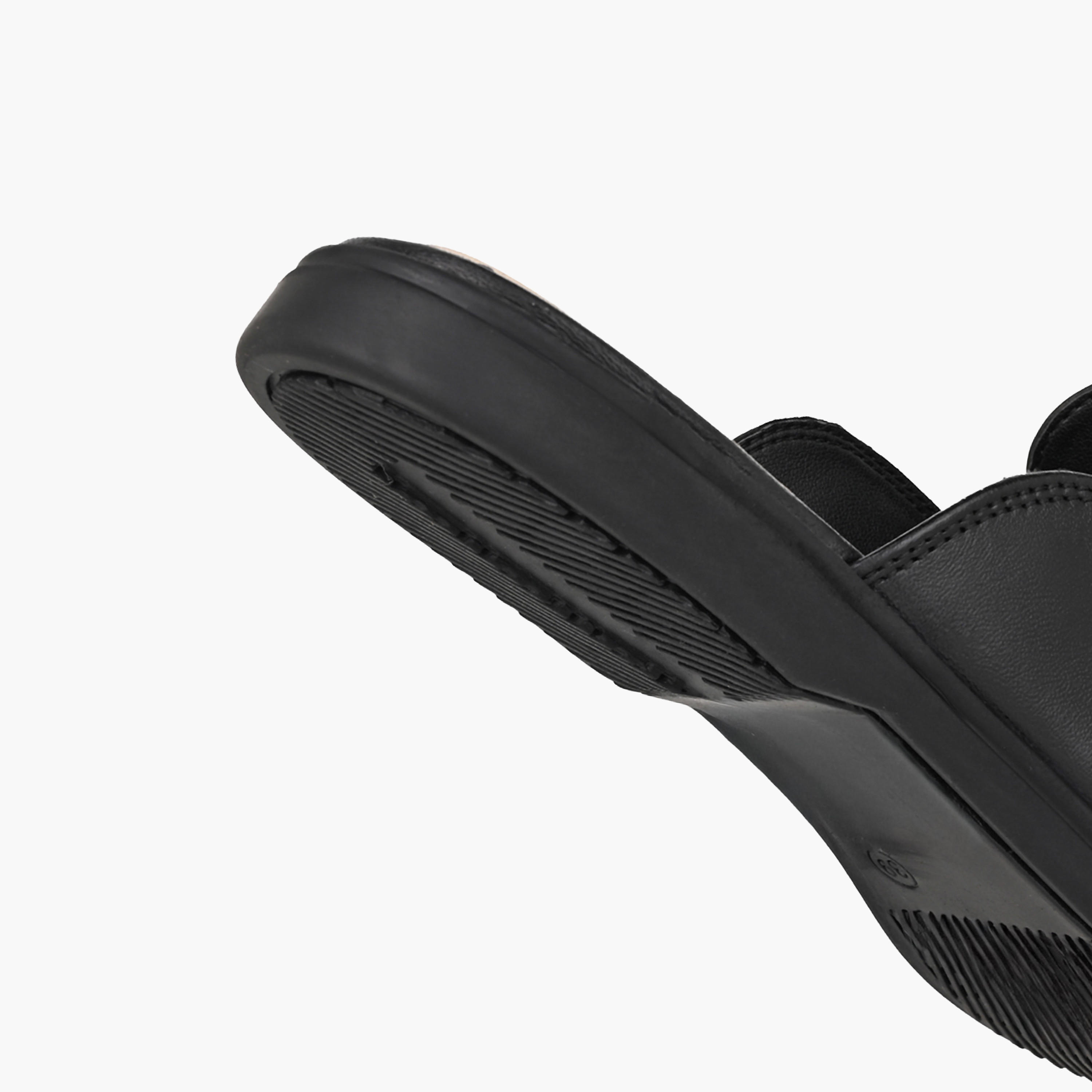 حذاء ميول بزينة ميتاليك للنساء من سيليست-women-shoes-flats-mules-image-5
