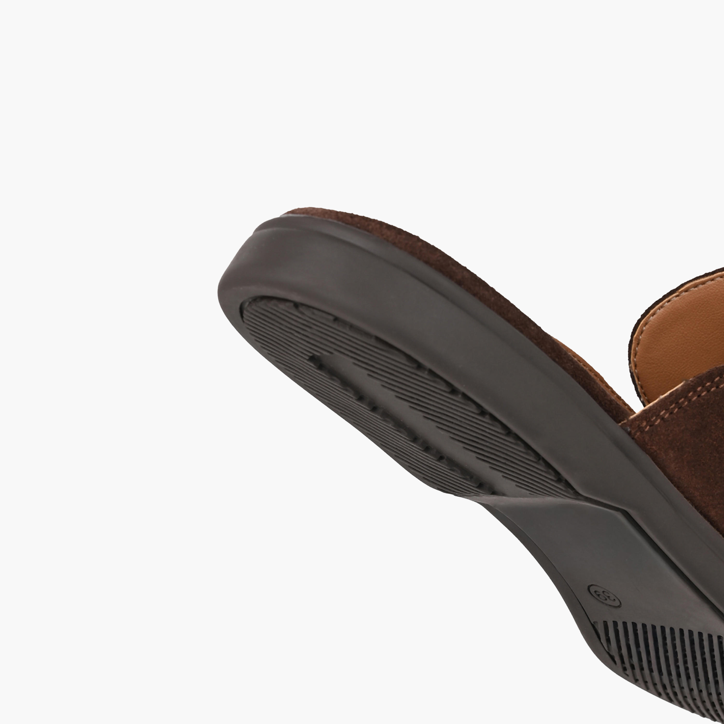 حذاء ميول بزينة ميتاليك للنساء من سيليست-women-shoes-flats-mules-image-5