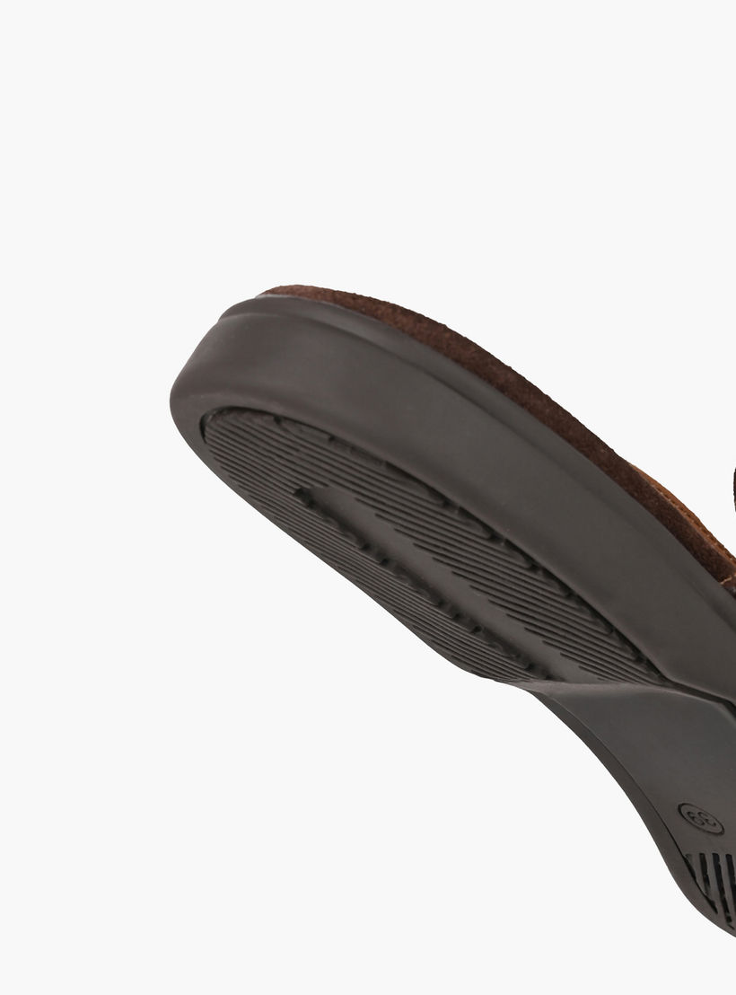 حذاء ميول بزينة ميتاليك للنساء من سيليست-women-shoes-flats-mules-image-5