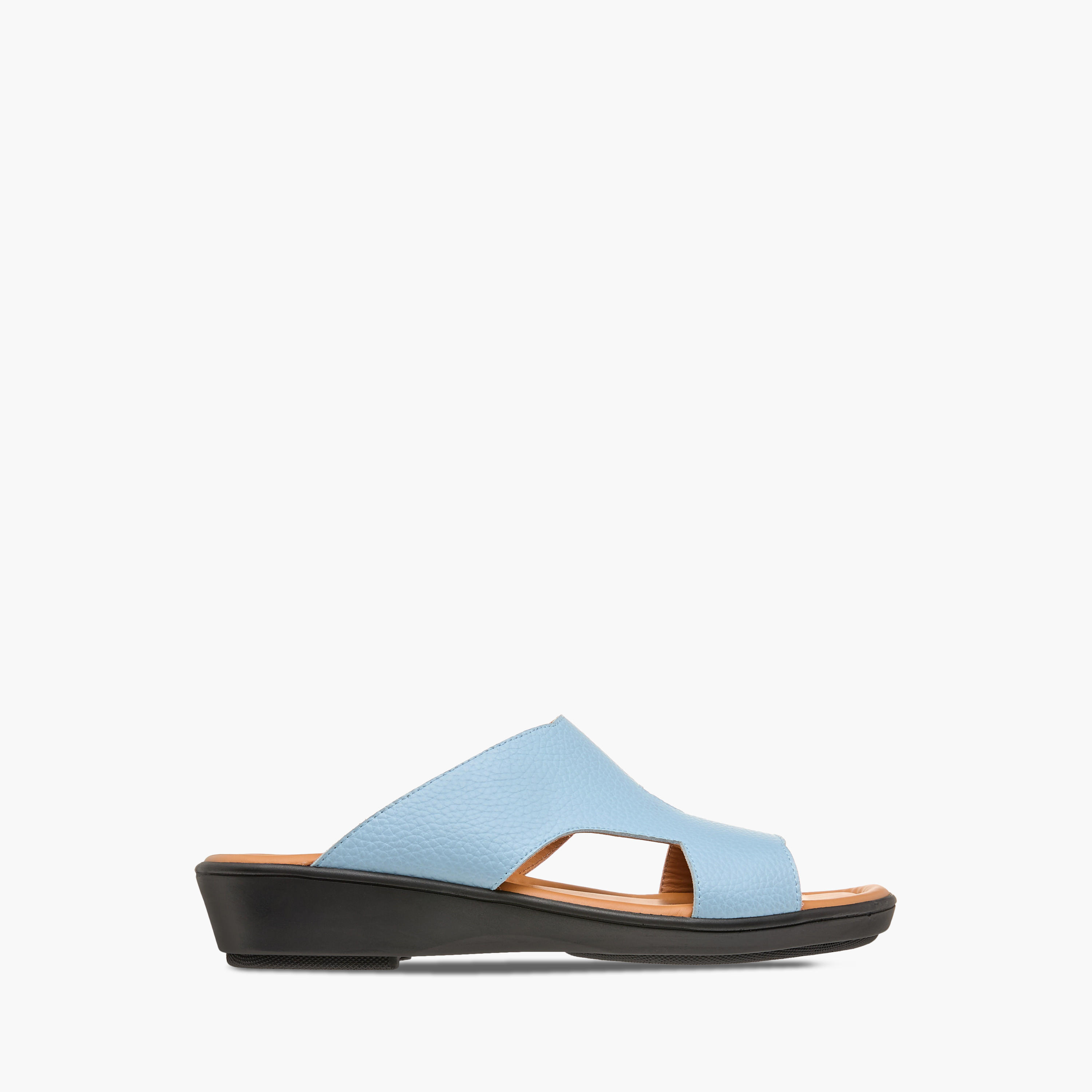 صندل عربي سهل الارتداء بتفاصيل مفرّغة من إل بي إل من شوإكسبريس-men-shoes-sandals-image-2