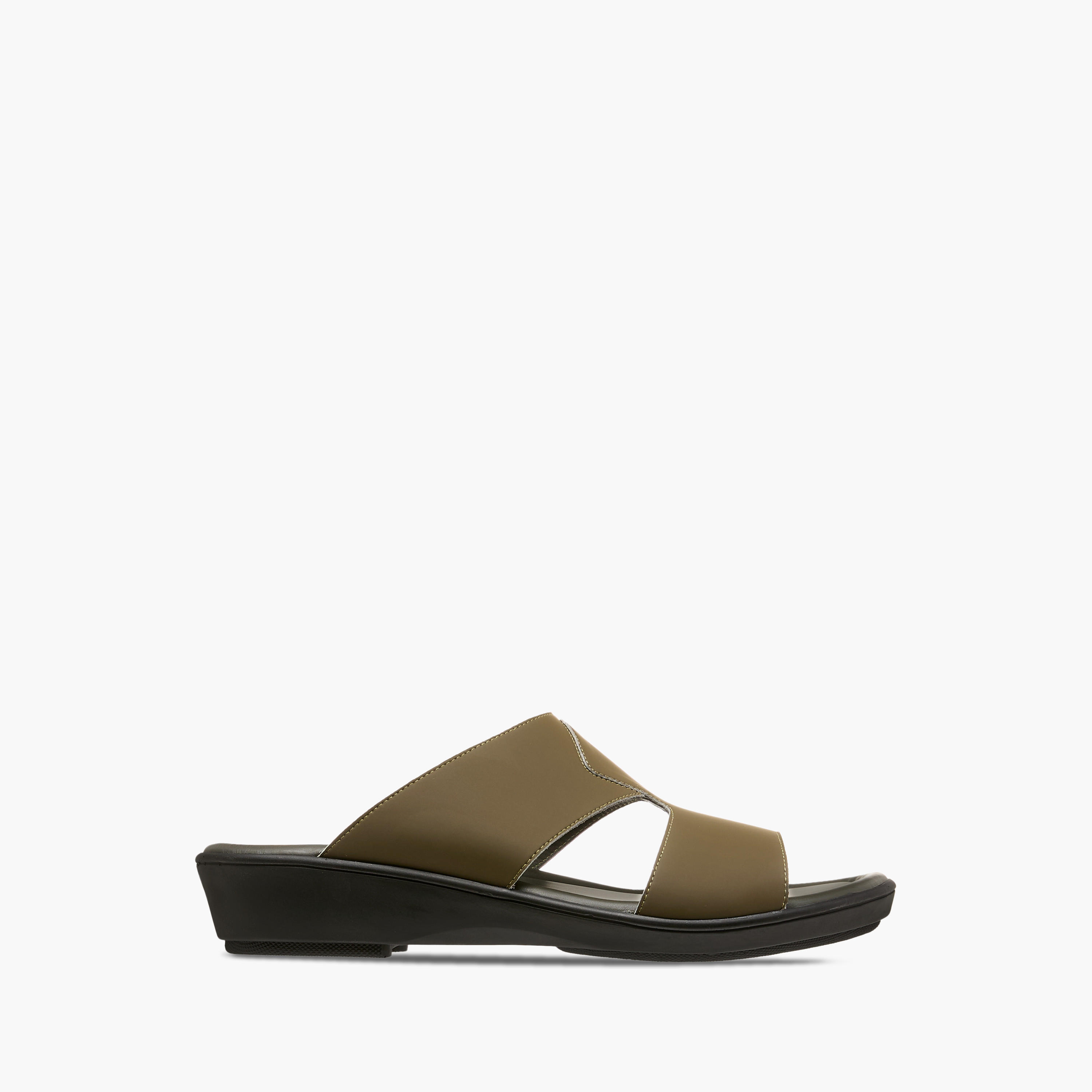 صندل عربي سهل الارتداء بتفاصيل مفرّغة من إل بي إل من شوإكسبريس-men-shoes-sandals-image-2