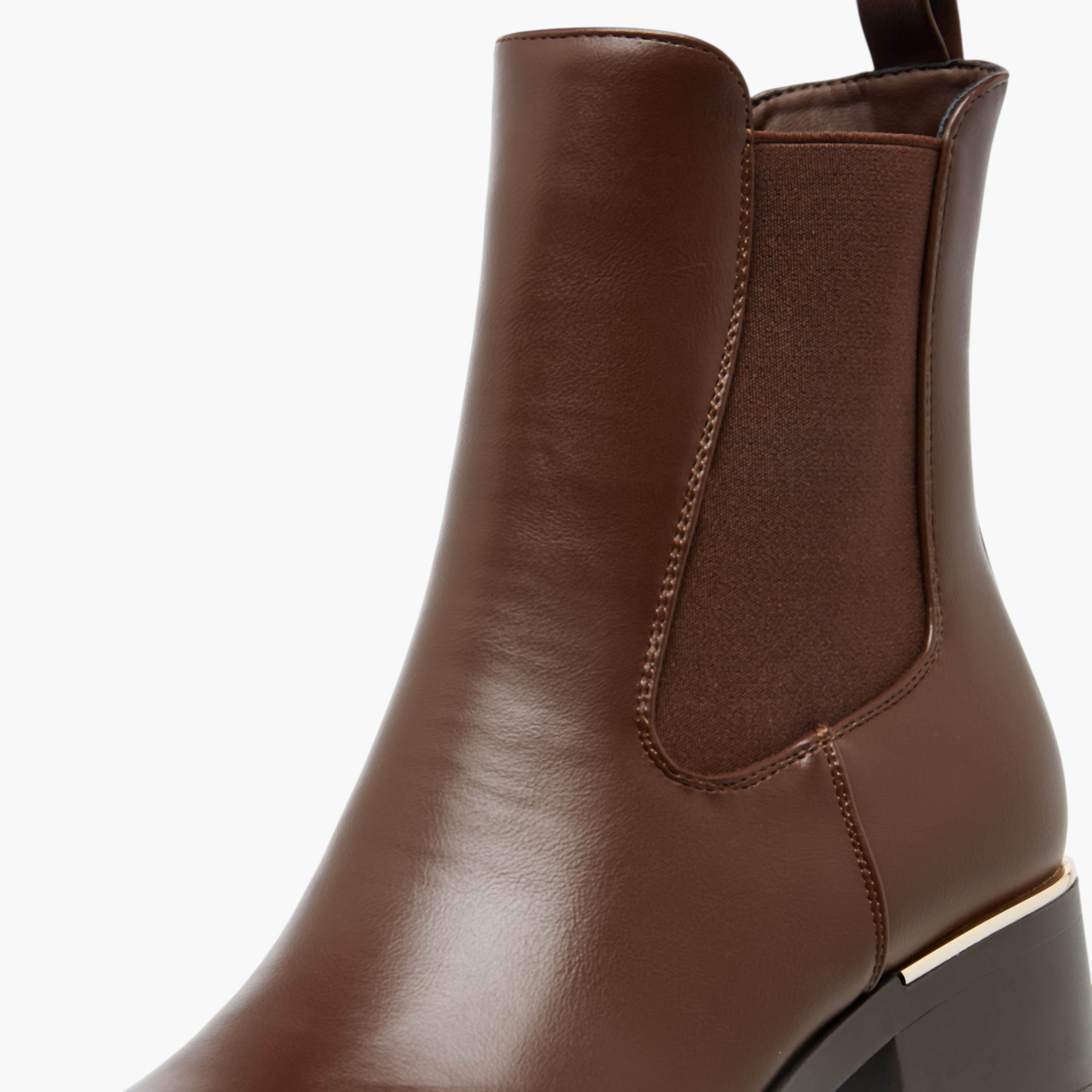بوت كاحل سادة بسحاب إغلاق من فلورا بيلا-women-shoes-boots-image-4