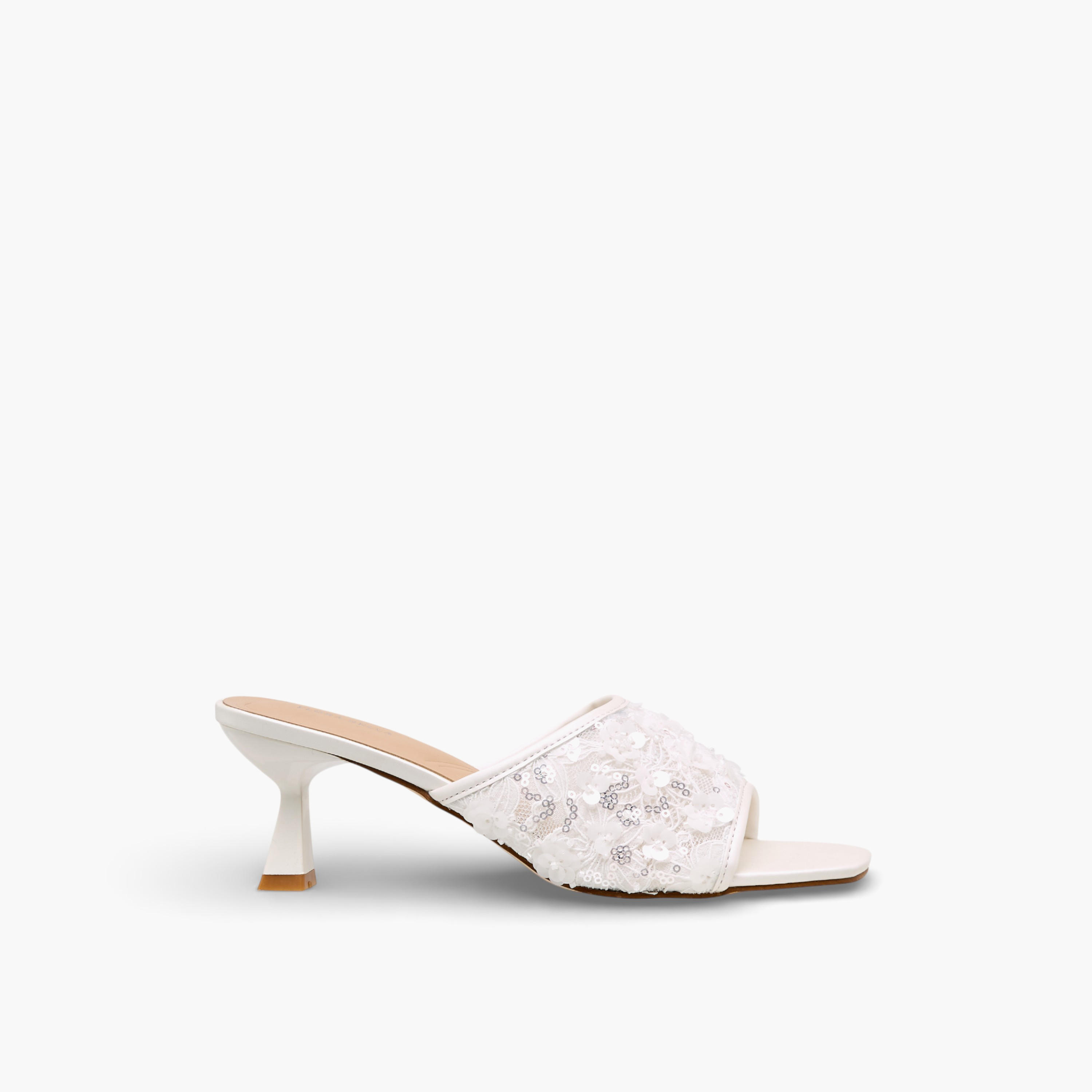 صندل بمقدمة مفتوحة مزيّن بالترتر للنساء من فلورا بيلا-women-shoes-sandals-heeled-image-3