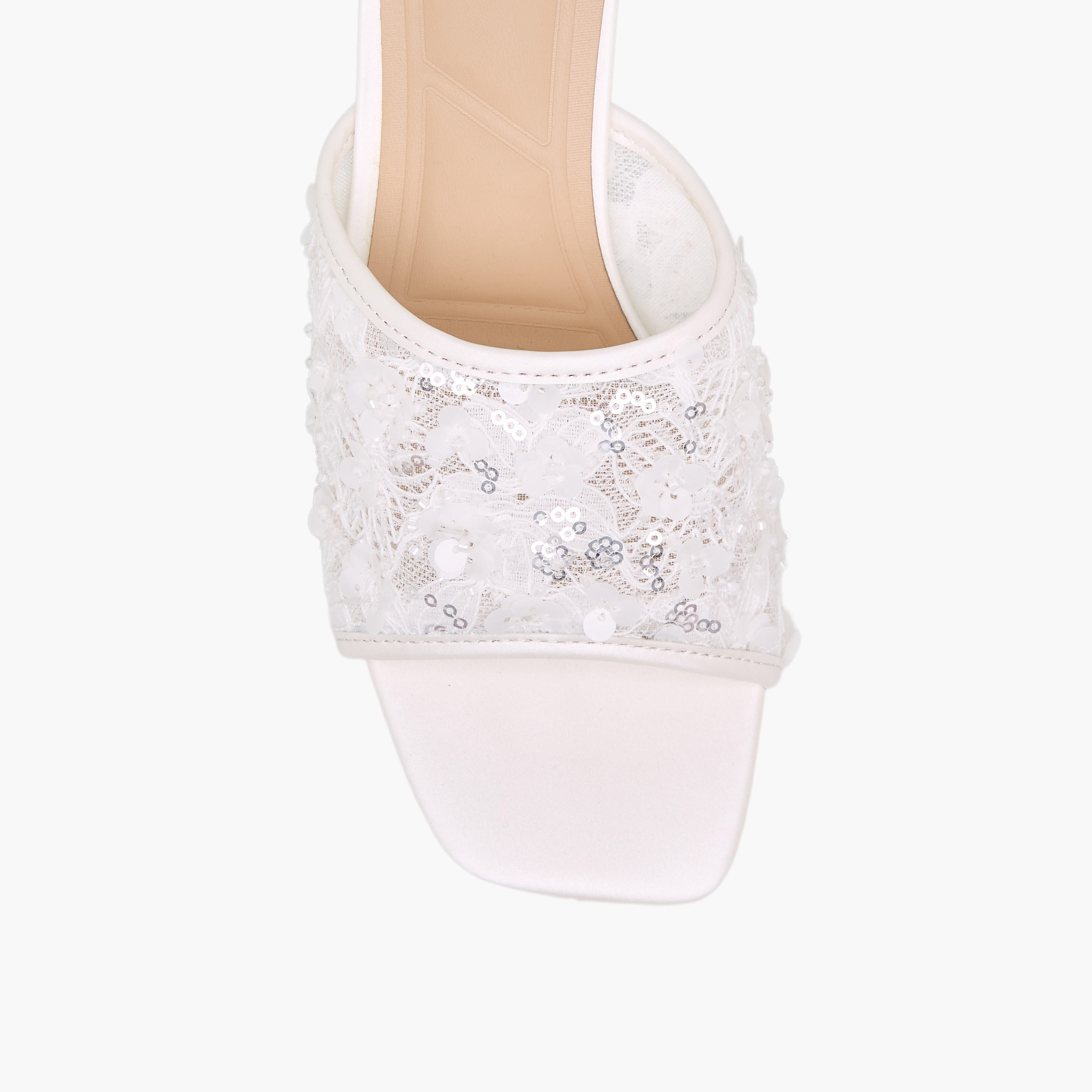 صندل بمقدمة مفتوحة مزيّن بالترتر للنساء من فلورا بيلا-women-shoes-sandals-heeled-image-4