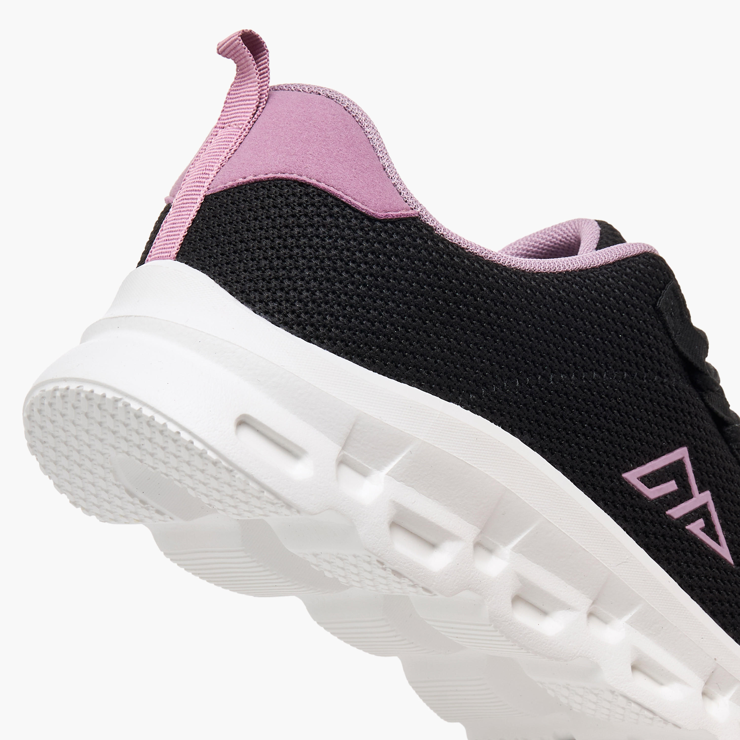 حذاء رياضي برباط إغلاق للنساء من أوكلان من شو إكسبريس-sports-women-shoes-image-8