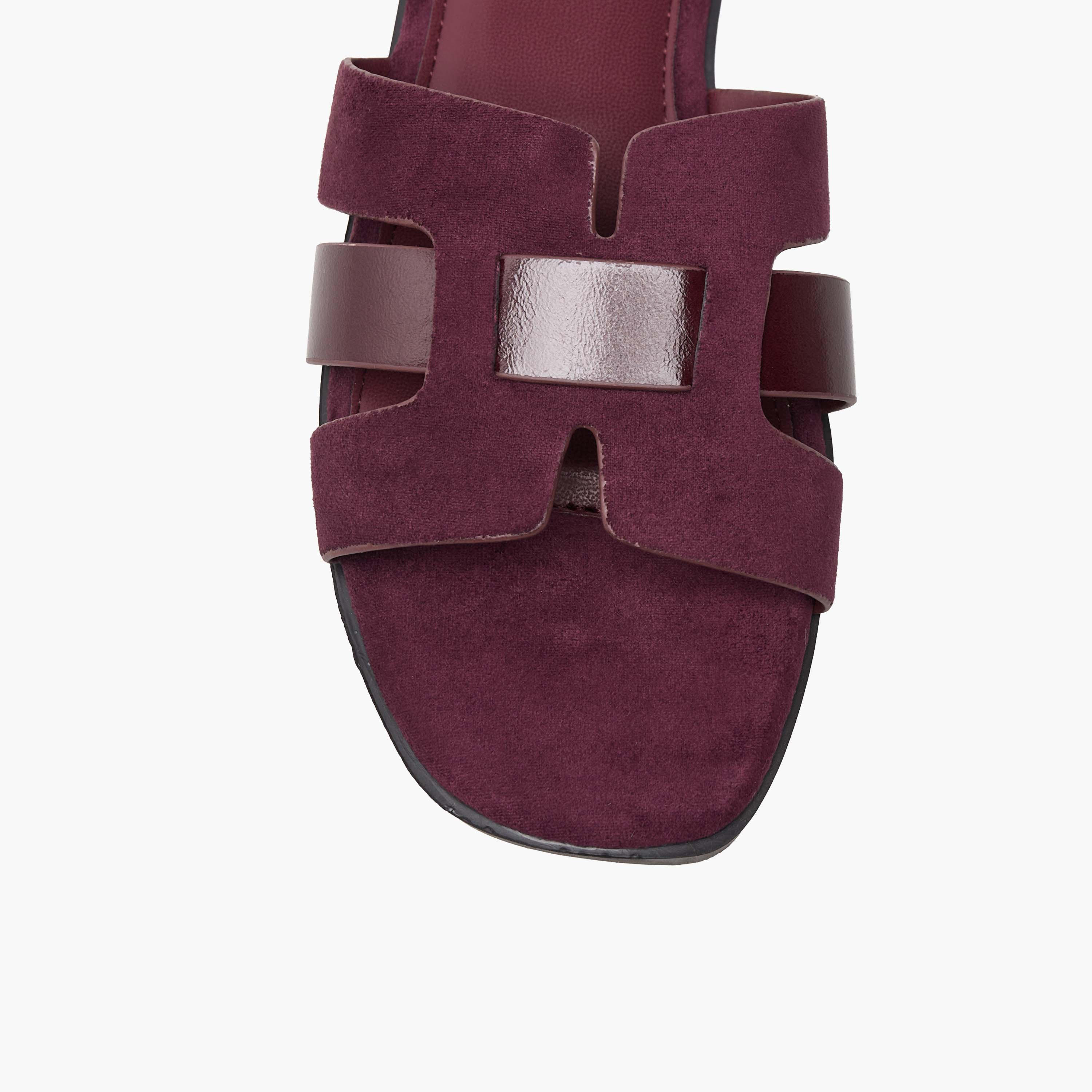 Flora Bella Women Textured Cutout Detail Sandals-women-shoes-flats-sandals-image-7