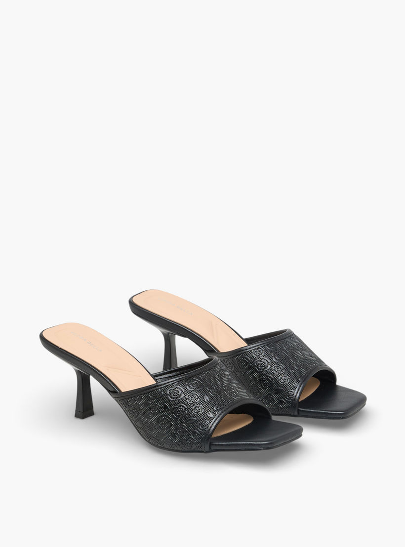 صندل بملمس زهور بارز وكعب مدبب من فلورا بيلا-women-shoes-sandals-heeled-image-1