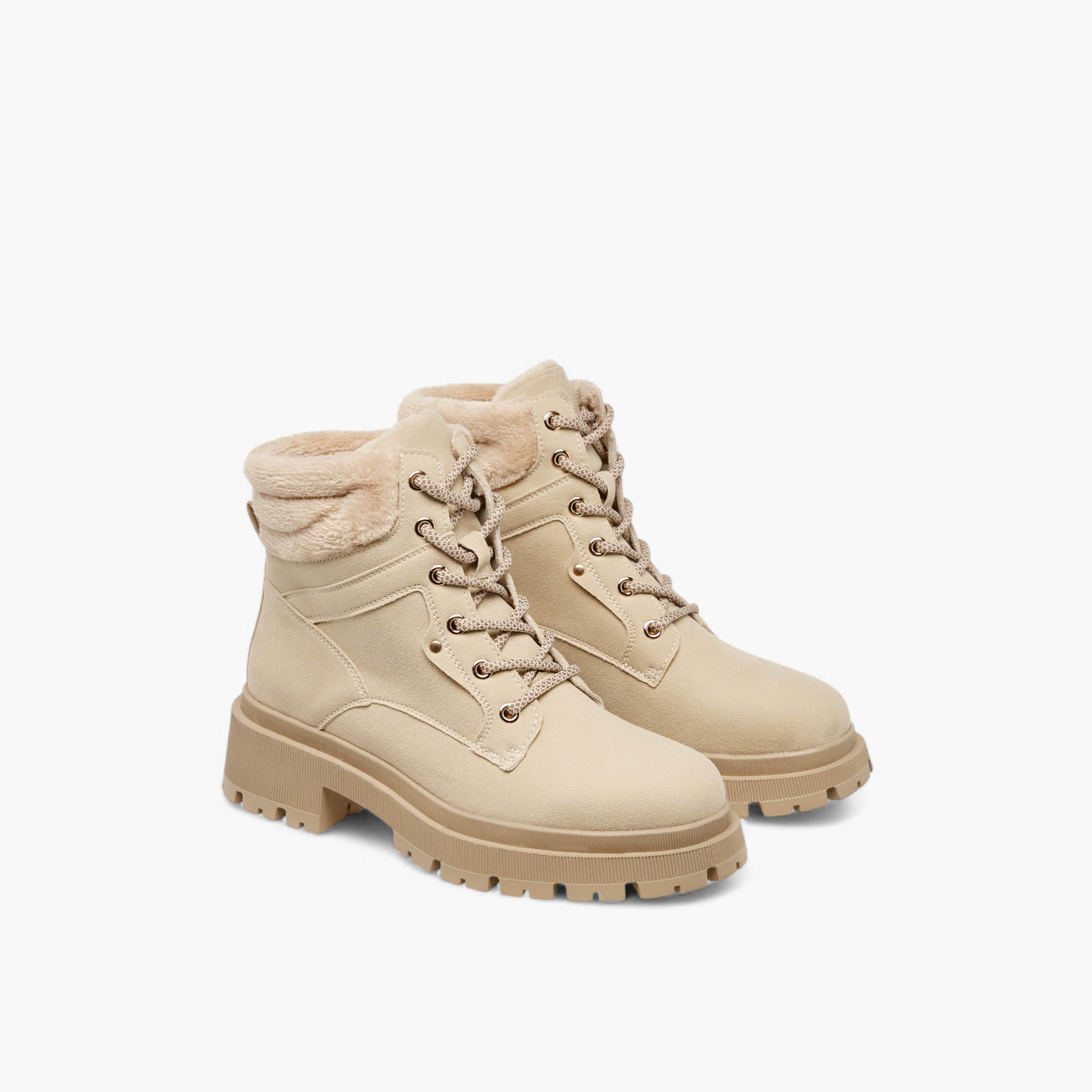 بوت كاحل سادة برباط إغلاق ولسان سحب من فلورا بيلا-women-shoes-boots-image-1