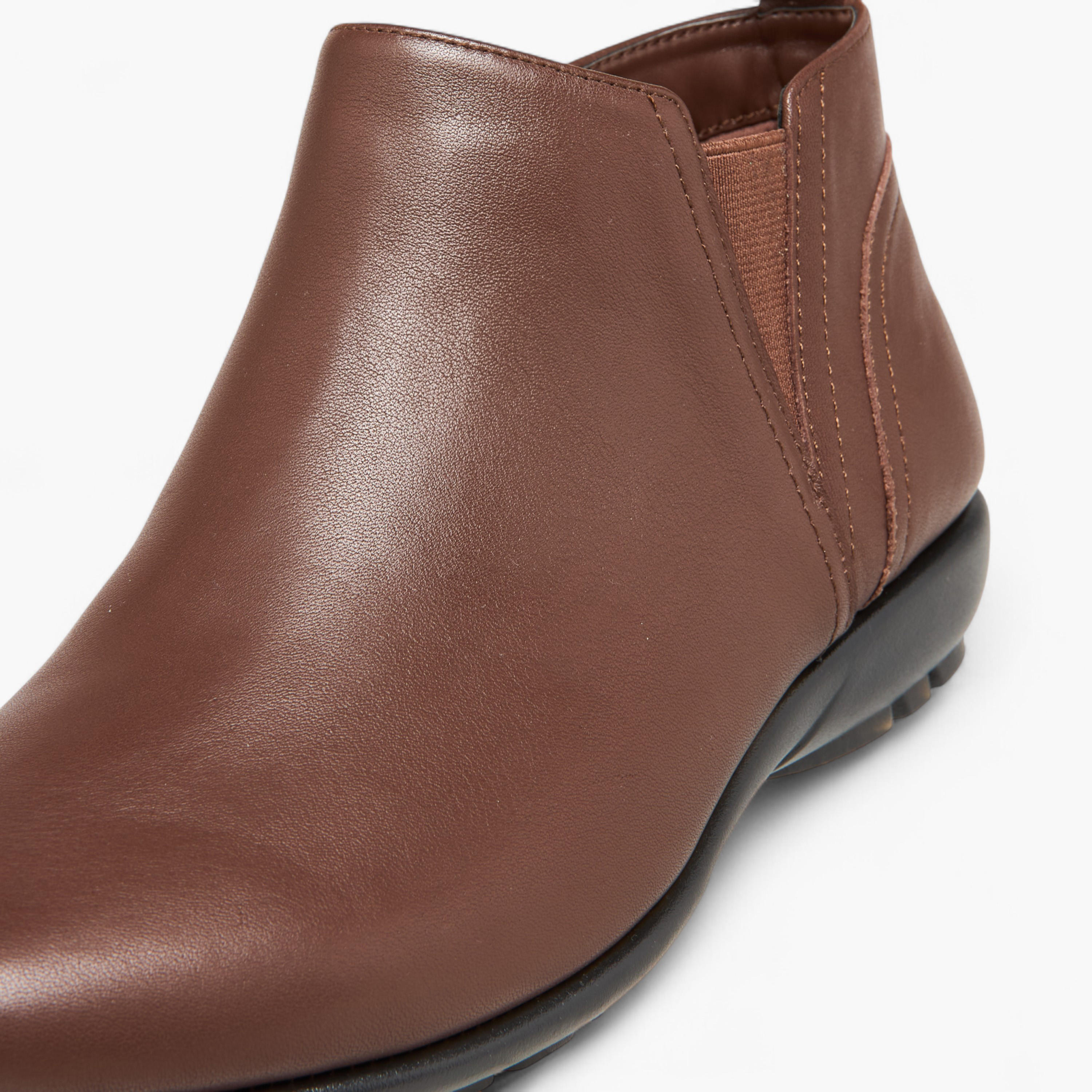 بوت بارز الملمس سهل الارتداء بكعب سميك من لو كونفورت-women-shoes-boots-image-4