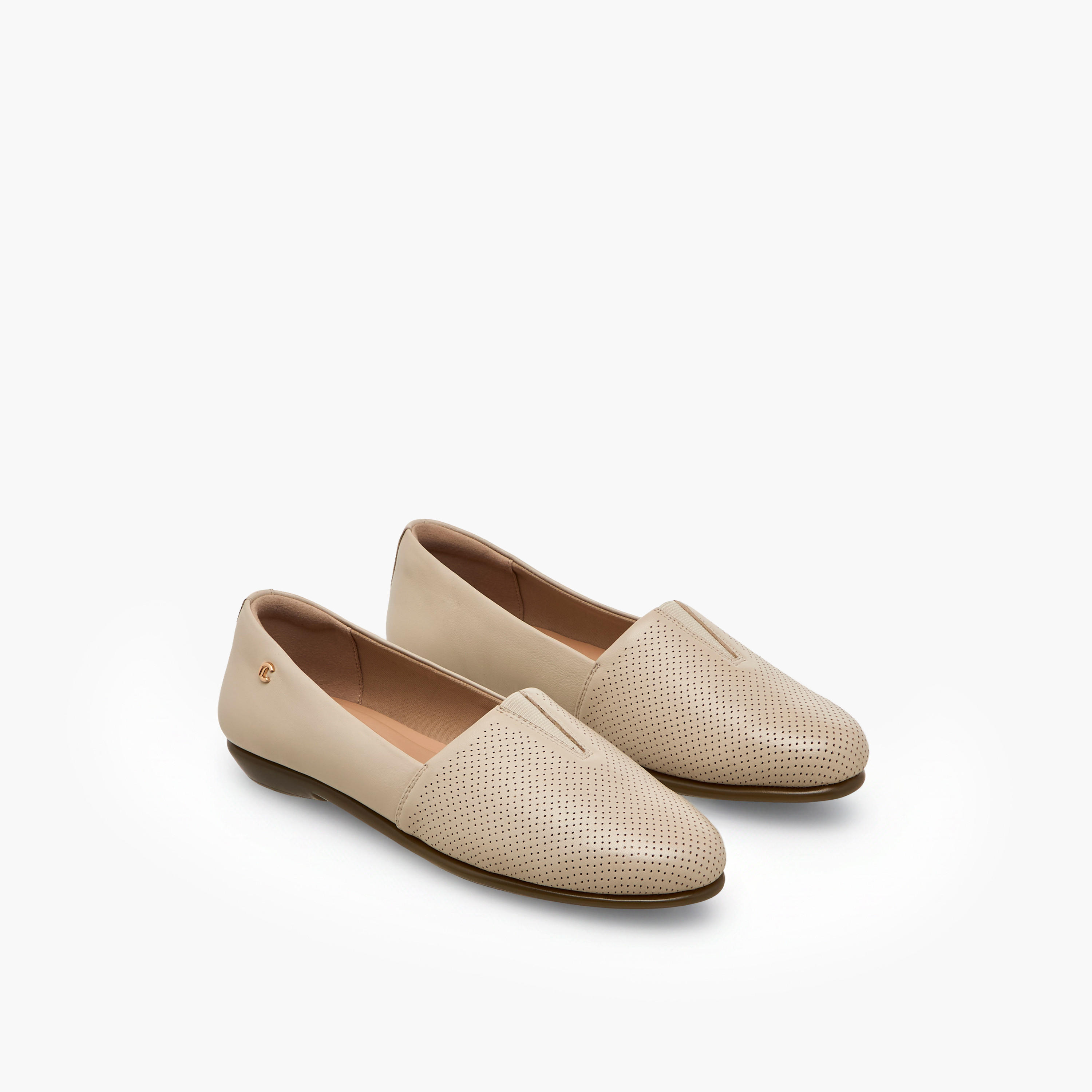 حذاء خفيف جلد مثقّب للنساء من لو كونفورت-women-shoes-flats-loafers-image-1
