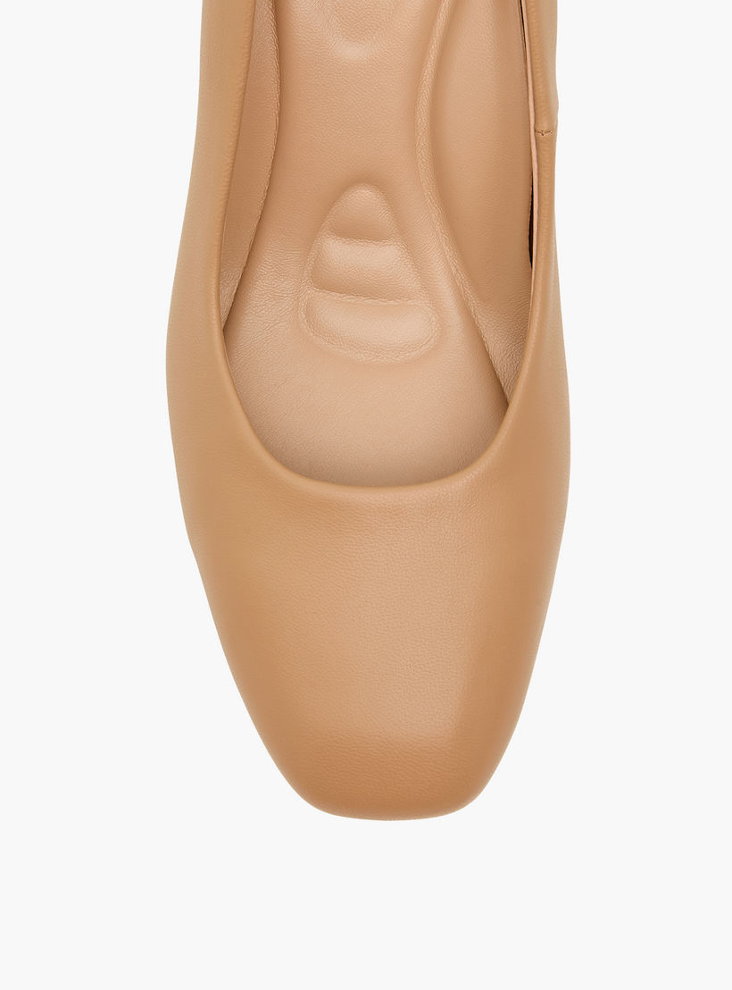 حذاء جلد بكعب سميك من سيليست-women-shoes-heels-image-4