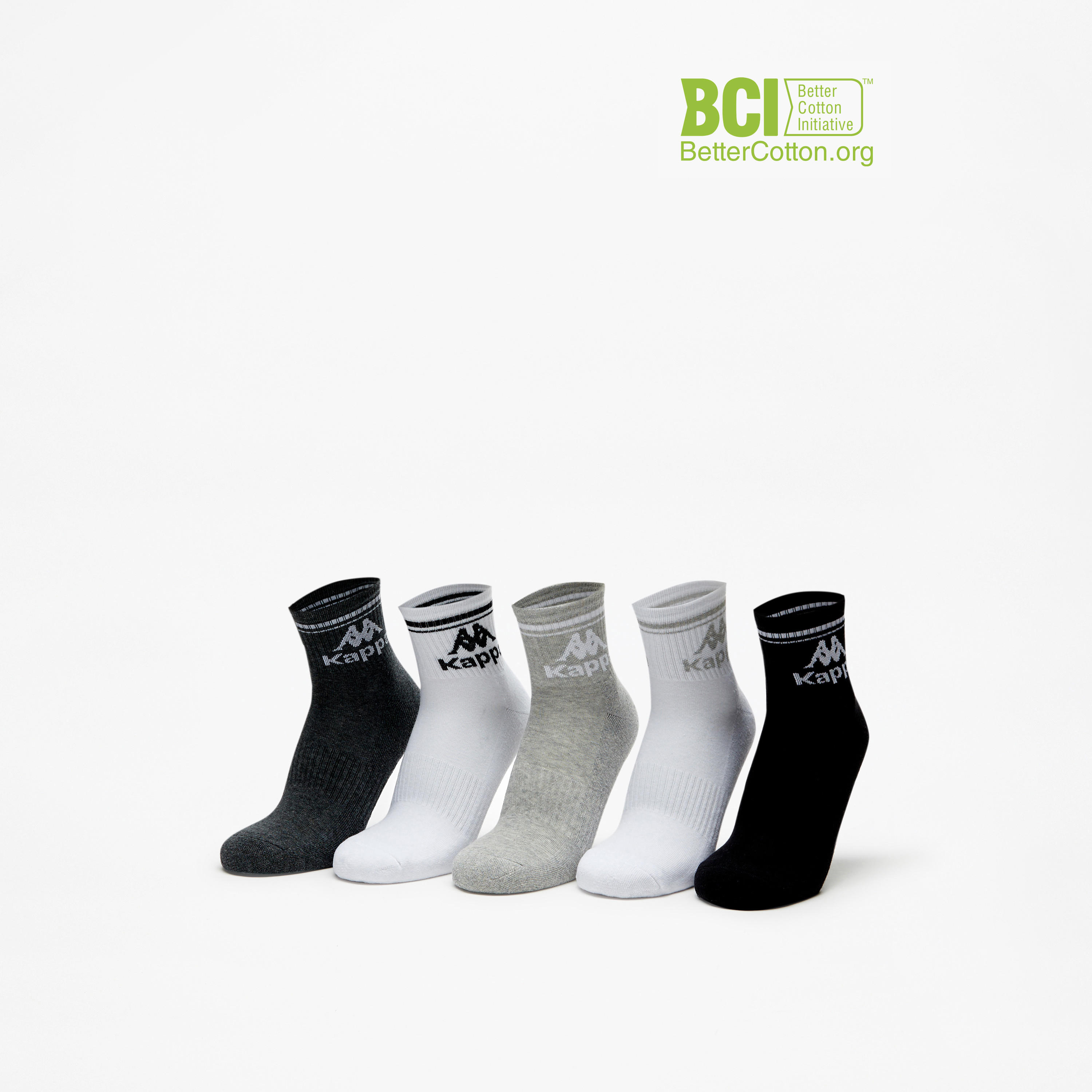 طقم جوارب رياضية موسّدة 5 أزواج بطول متوسط وتفاصيل الشعار من كابا -men-socks-image-1