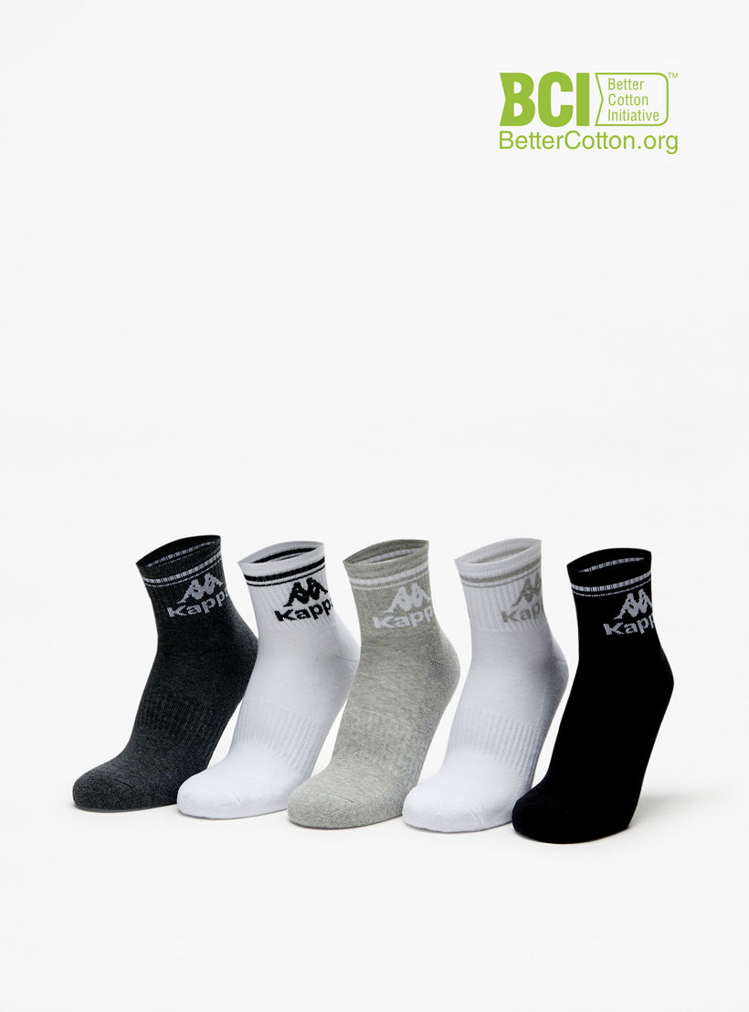 طقم جوارب رياضية موسّدة 5 أزواج بطول متوسط وتفاصيل الشعار من كابا -men-socks-image-1
