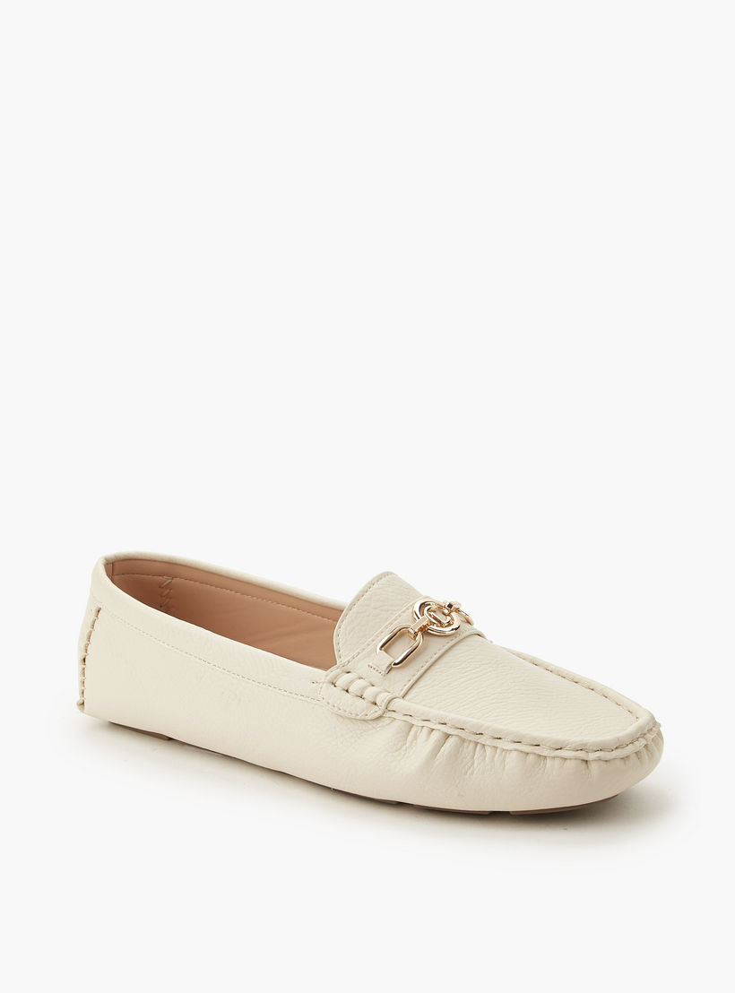 حذاء موكاسين مريح سهل الارتداء بزينة معدنية من لو كونفورت-women-shoes-flats-moccasins-image-2