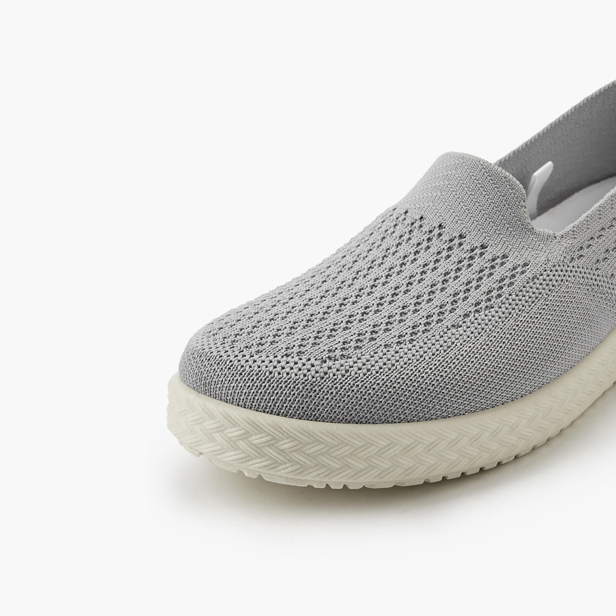 حذاء رياضي سهل الارتداء للنساء من أوكلان من شو إكسبريس-women-shoes-sports-image-4