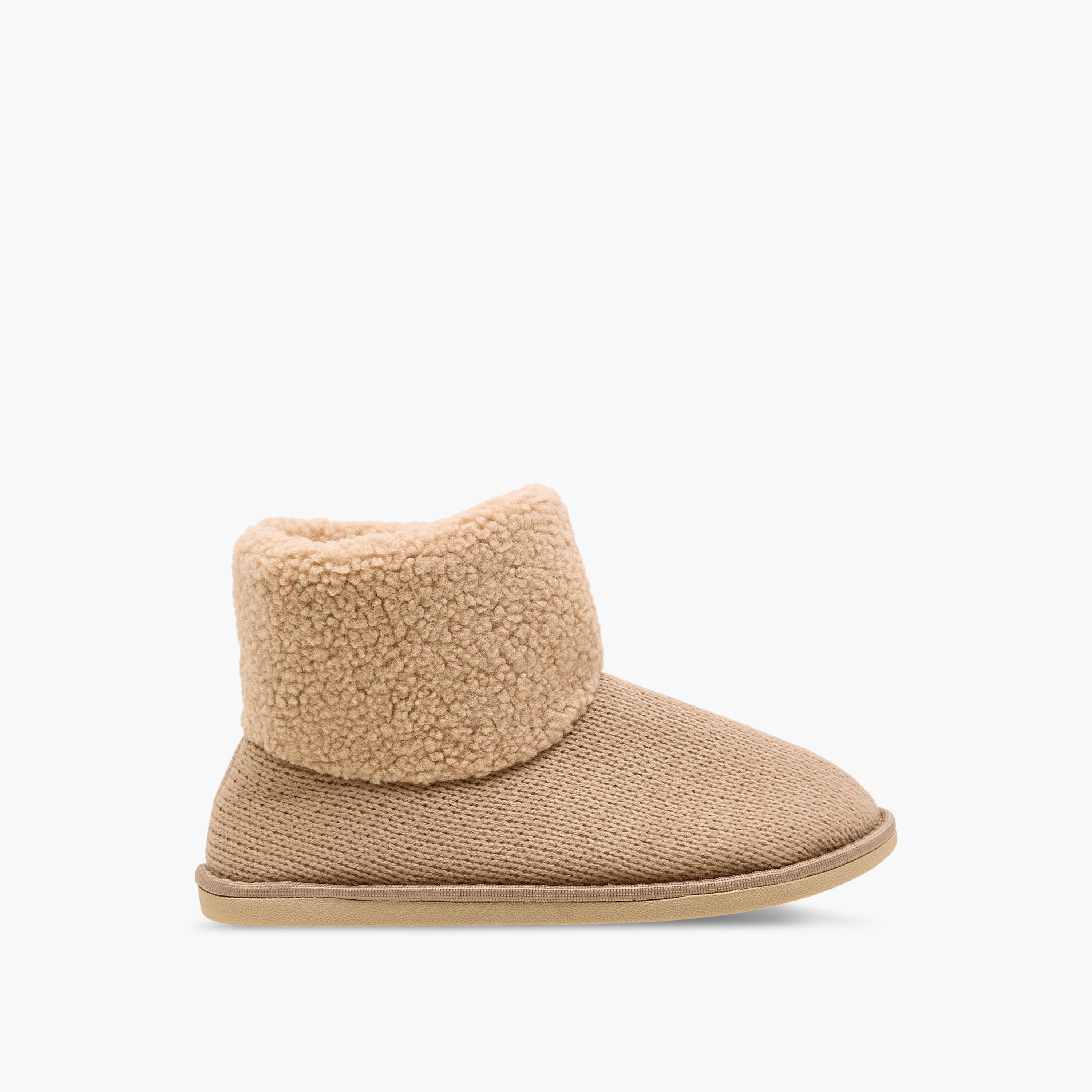 بوت سهل الارتداء بتفاصيل شيربا للنساء من لو كونفورت-women-shoes-boots-image-3