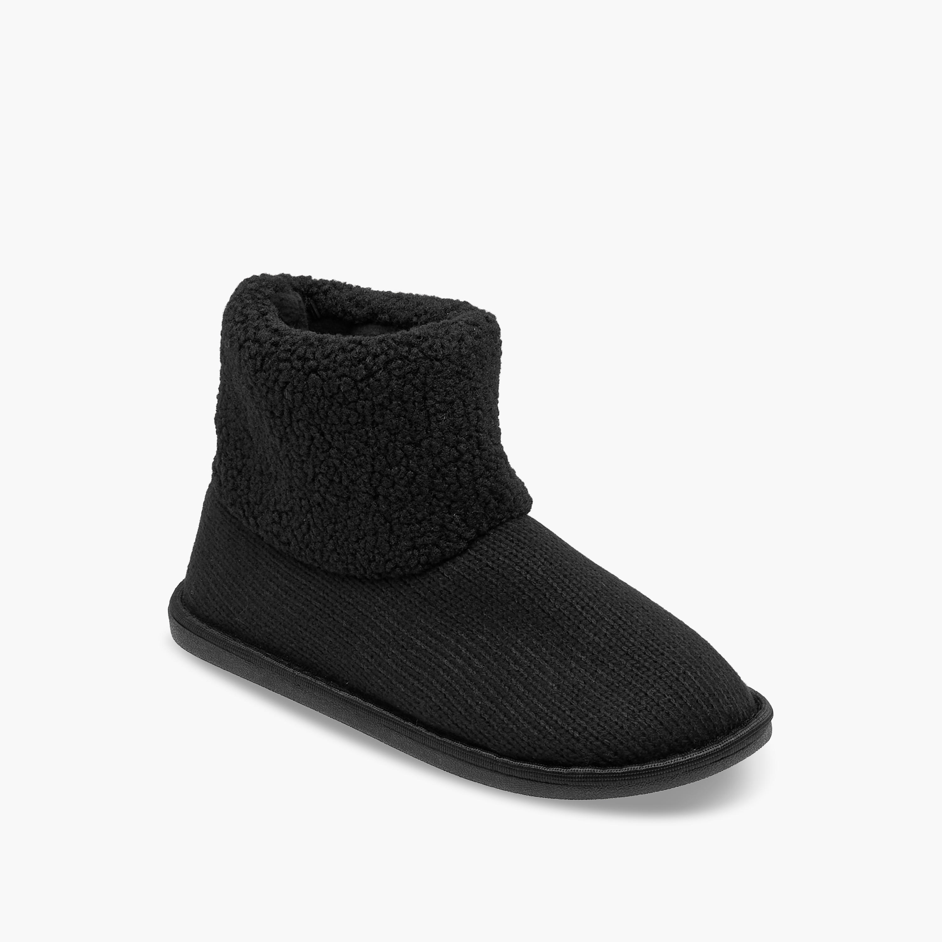 بوت سهل الارتداء بتفاصيل شيربا للنساء من لو كونفورت-women-shoes-boots-image-2