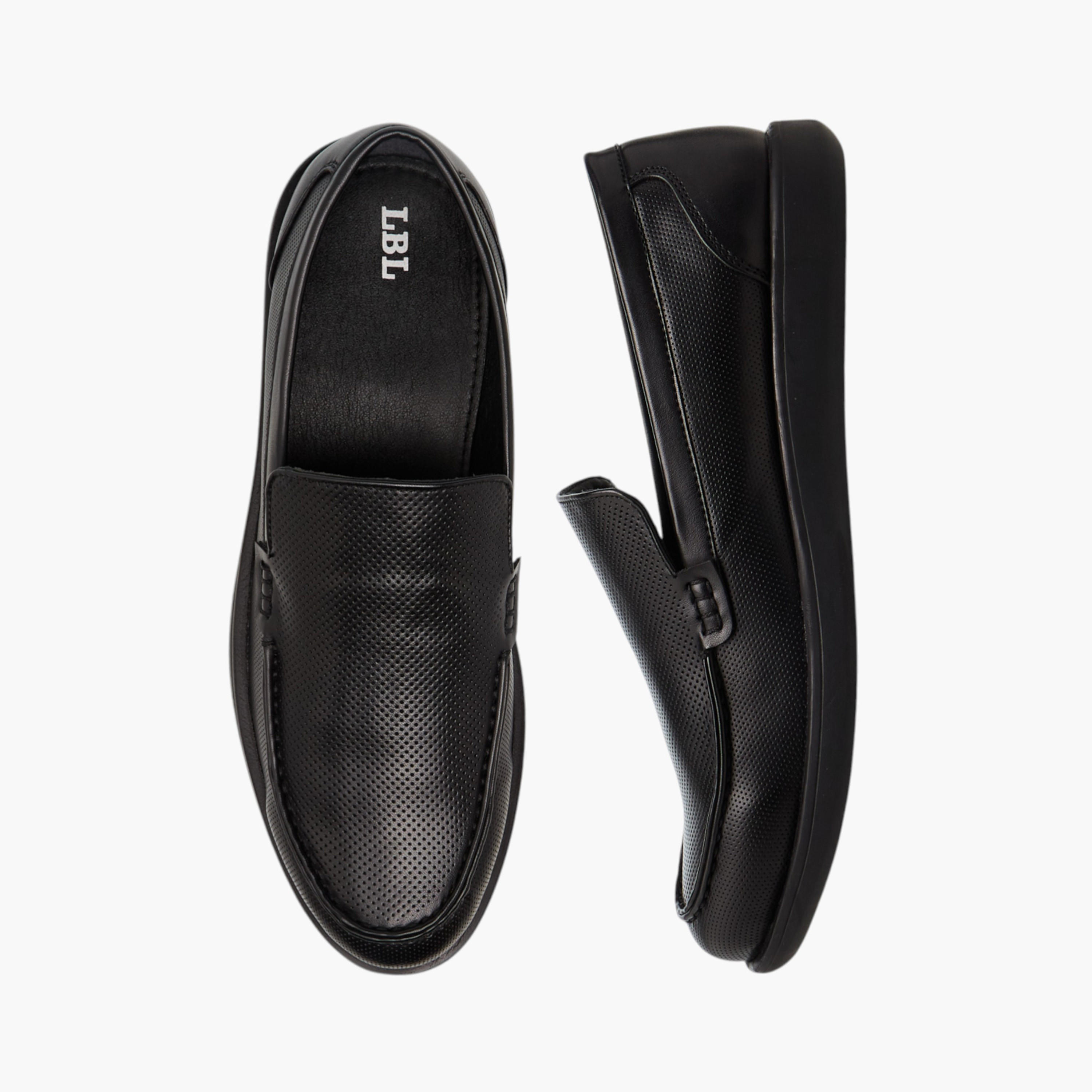 حذاء سهل الارتداء وبارز الملمس من أل بي أل من شو إكسبريس-men-shoes-loafersandmoccasins-image-1