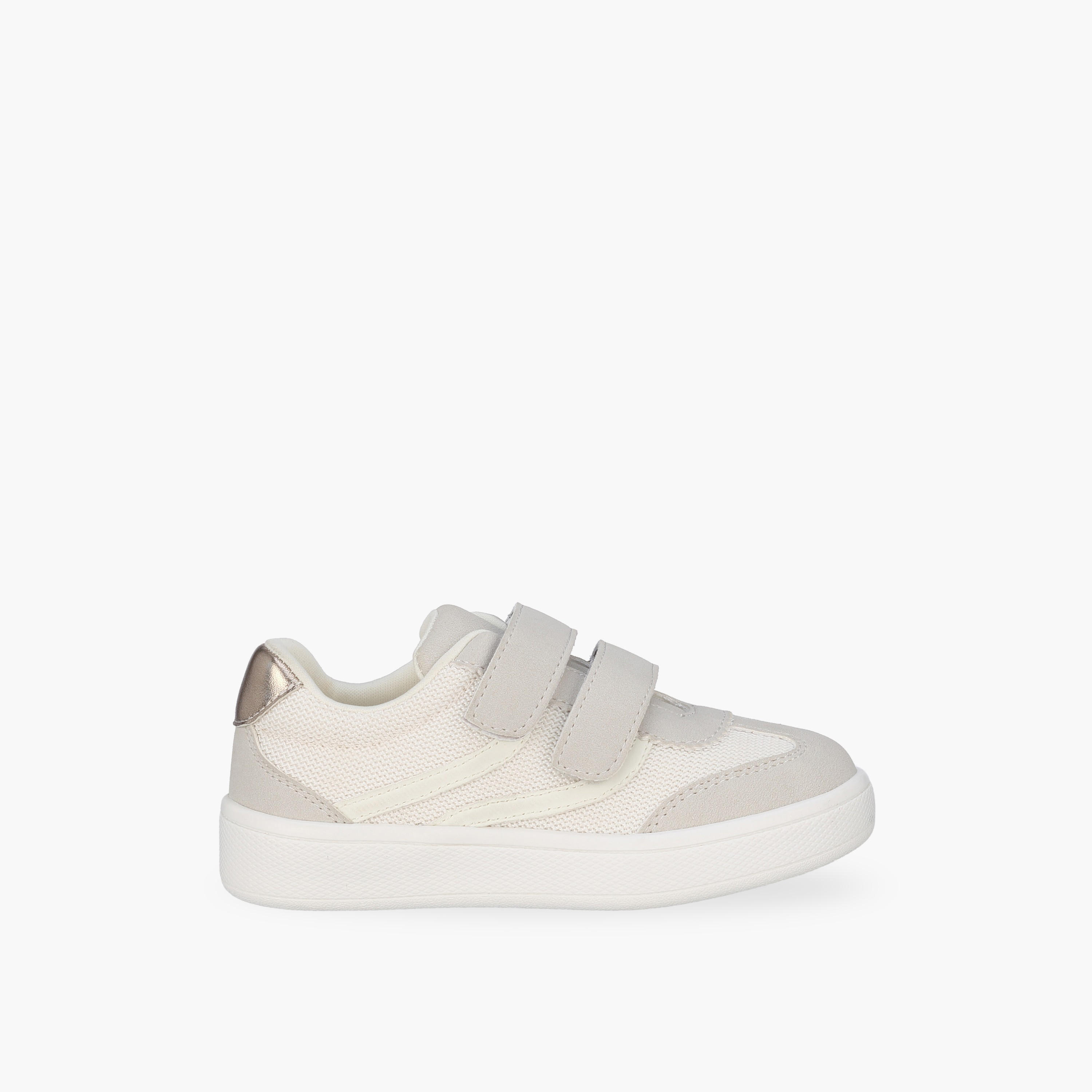 حذاء سنيكرز بطول الكاحل بشريط إغلاق لاصق للبنات من جونيورز-girls-shoes-sneakers-image-3