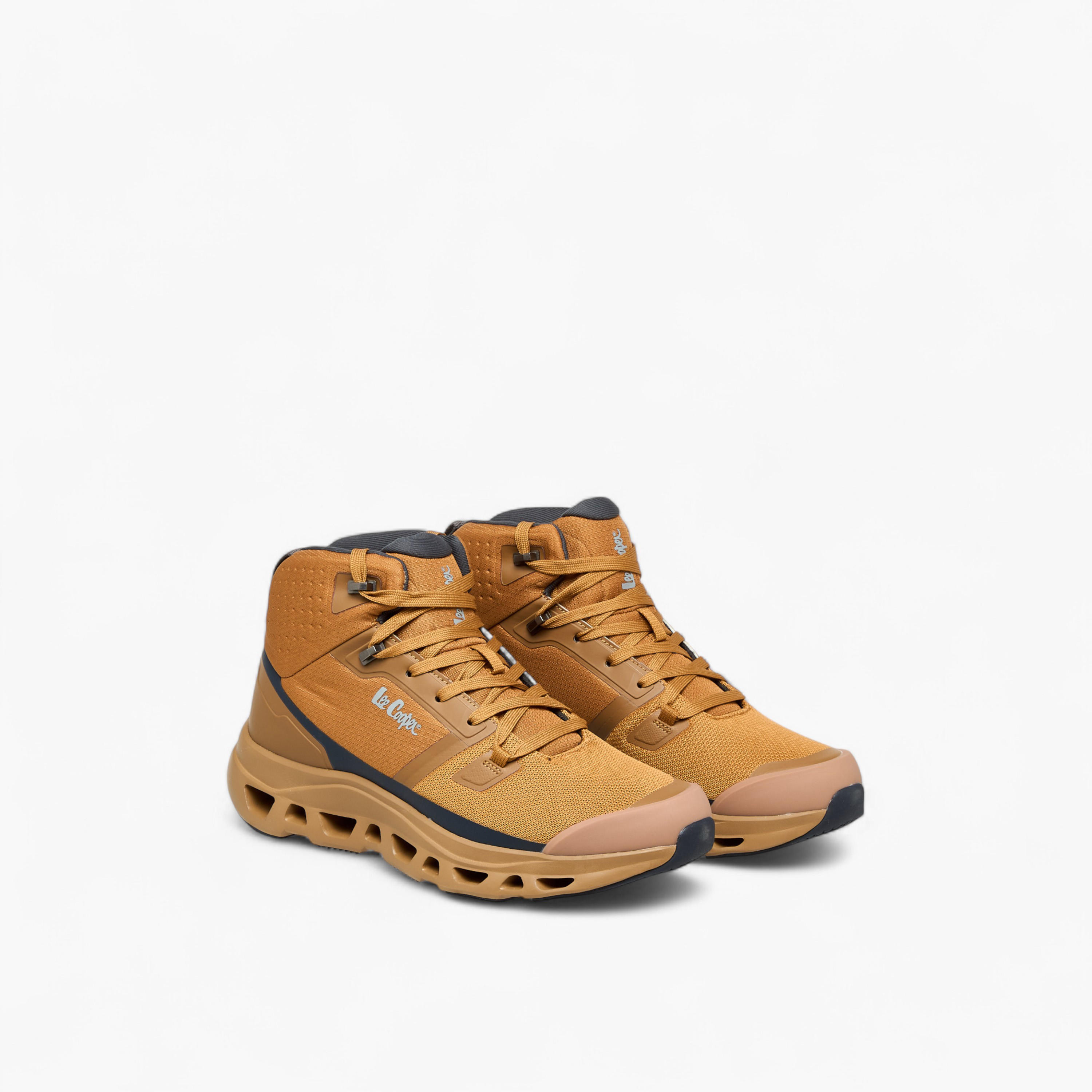 بوت بطول الكاحل بارز الملمس برباط إغلاق للرجال من لي كوبر-men-shoes-boots-image-1
