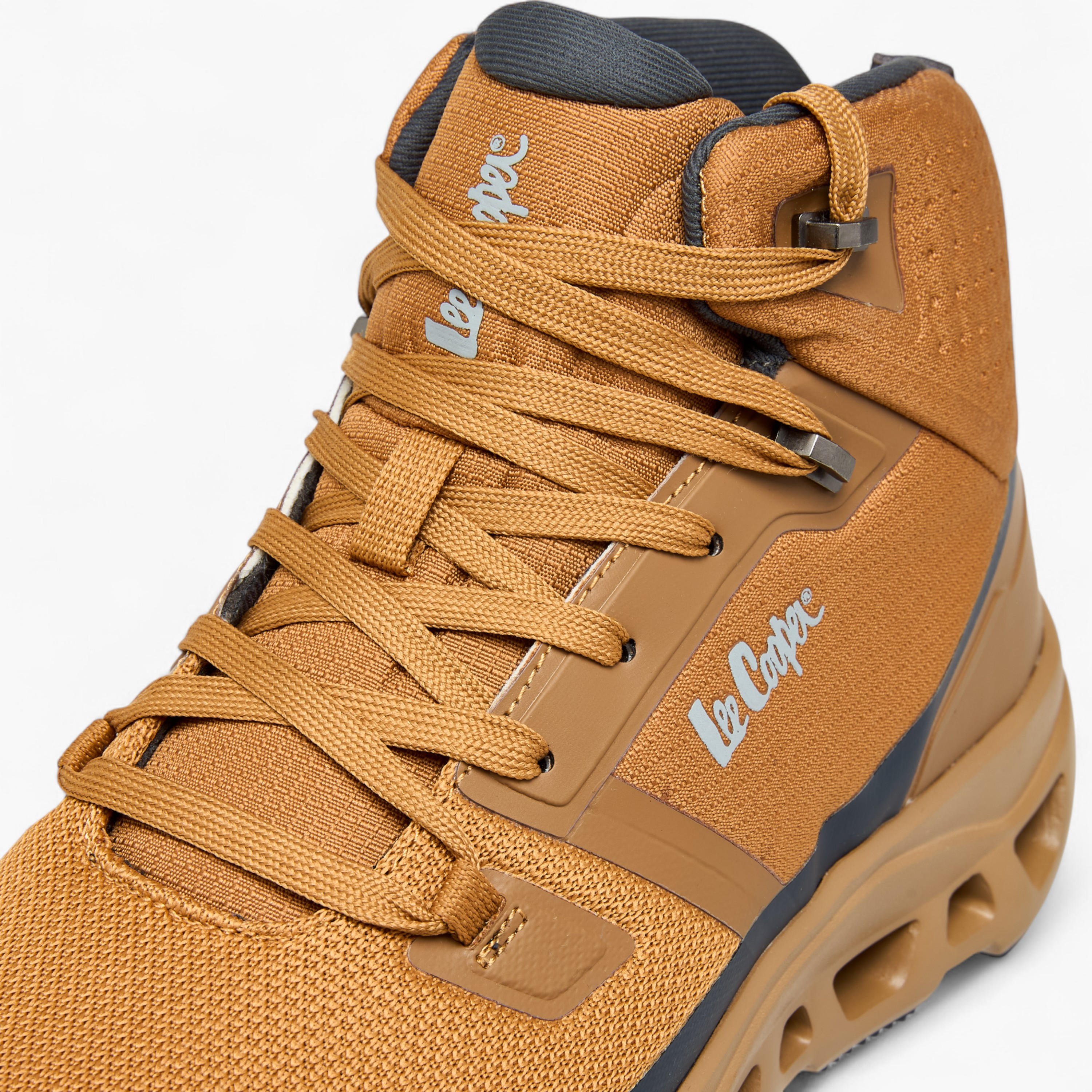 بوت بطول الكاحل بارز الملمس برباط إغلاق للرجال من لي كوبر-men-shoes-boots-image-4