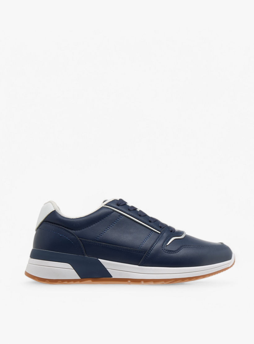 حذاء سنيكرز برباط إغلاق من إل بي إل من شوإكسبريس-men-shoes-sneakers-image-3